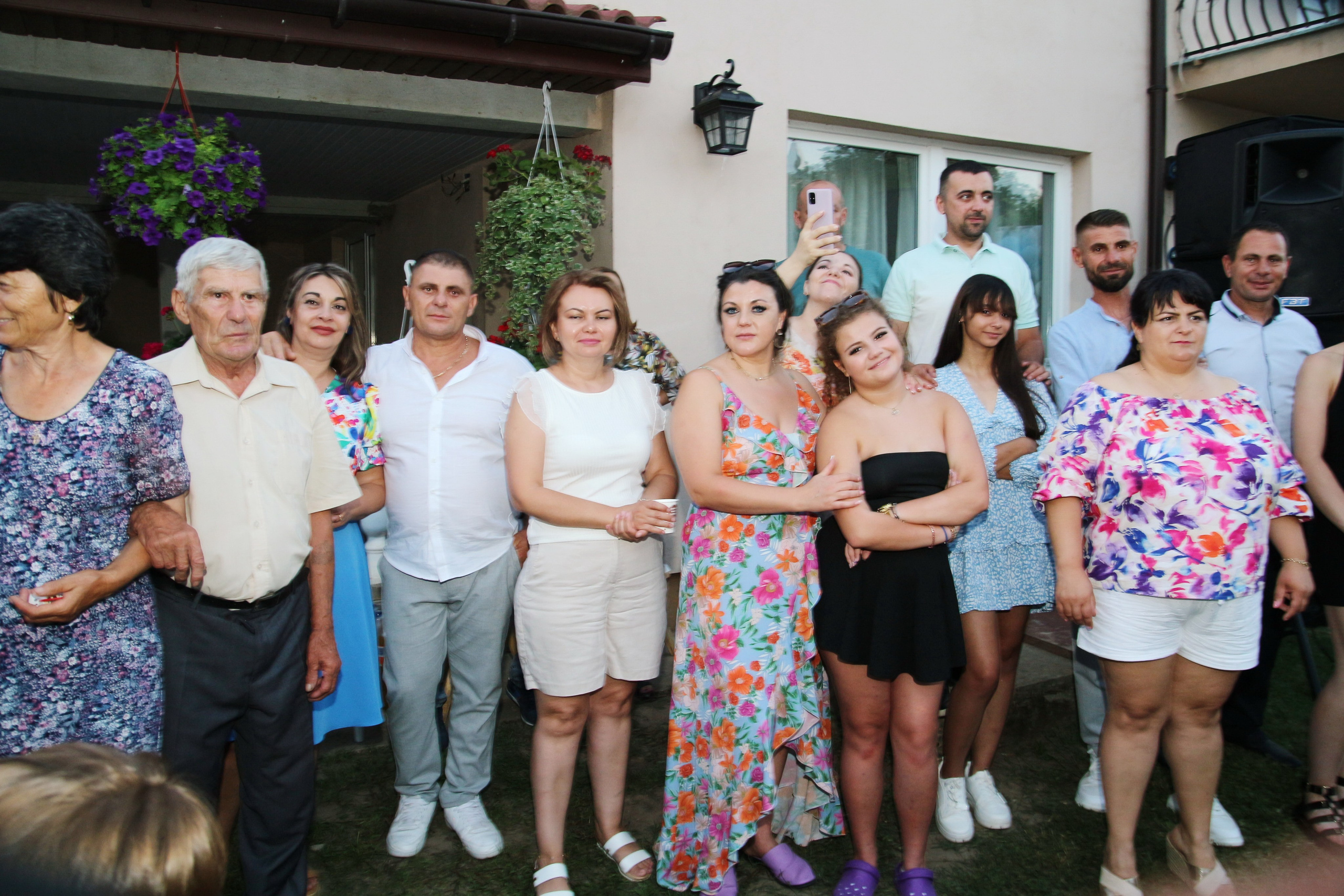 BYZO MEDIA. PETRU BYZO - family and children photographer in ROMANIA