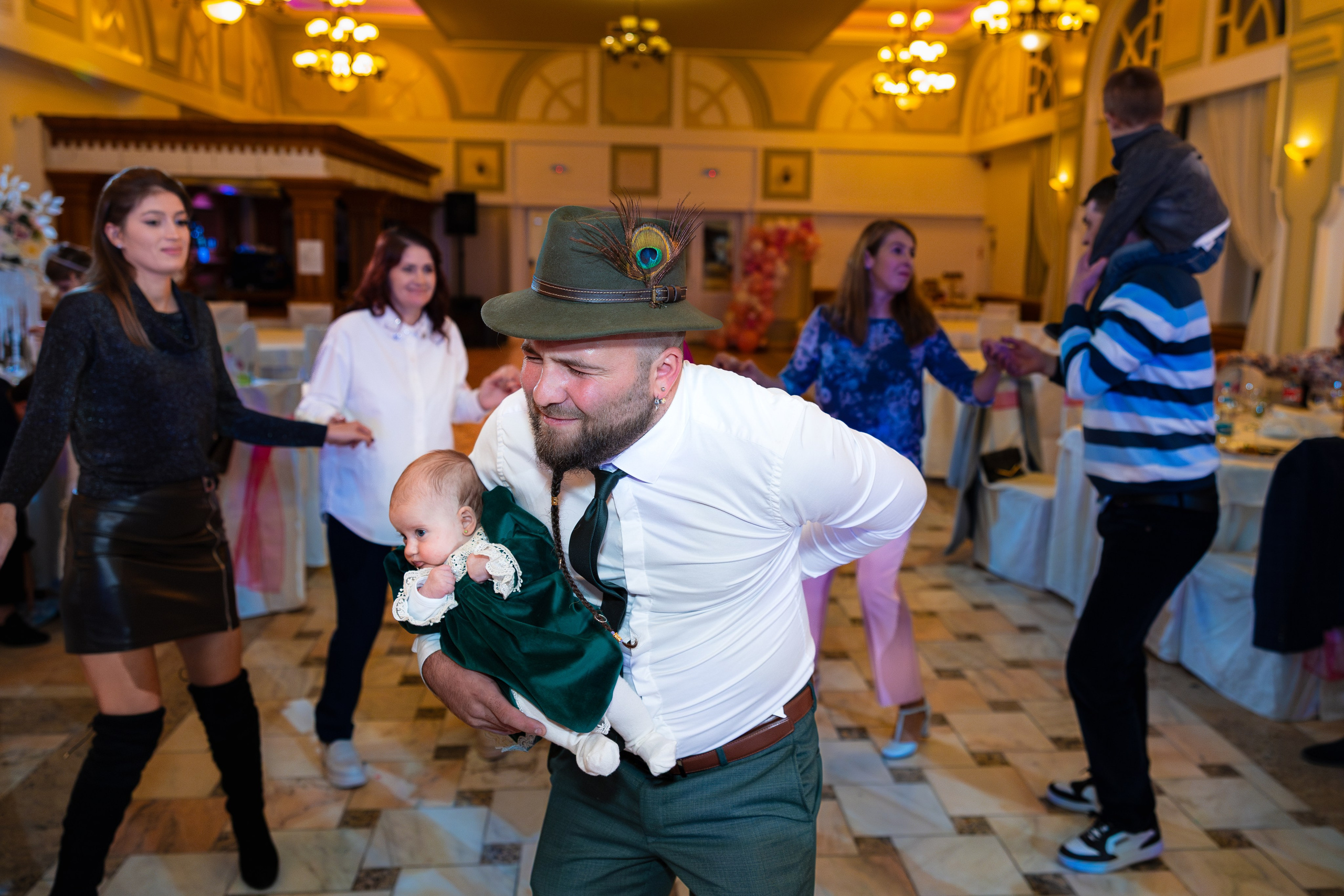 Botez Natalia si Carolina. Ionut Brehuescu — Fotograf