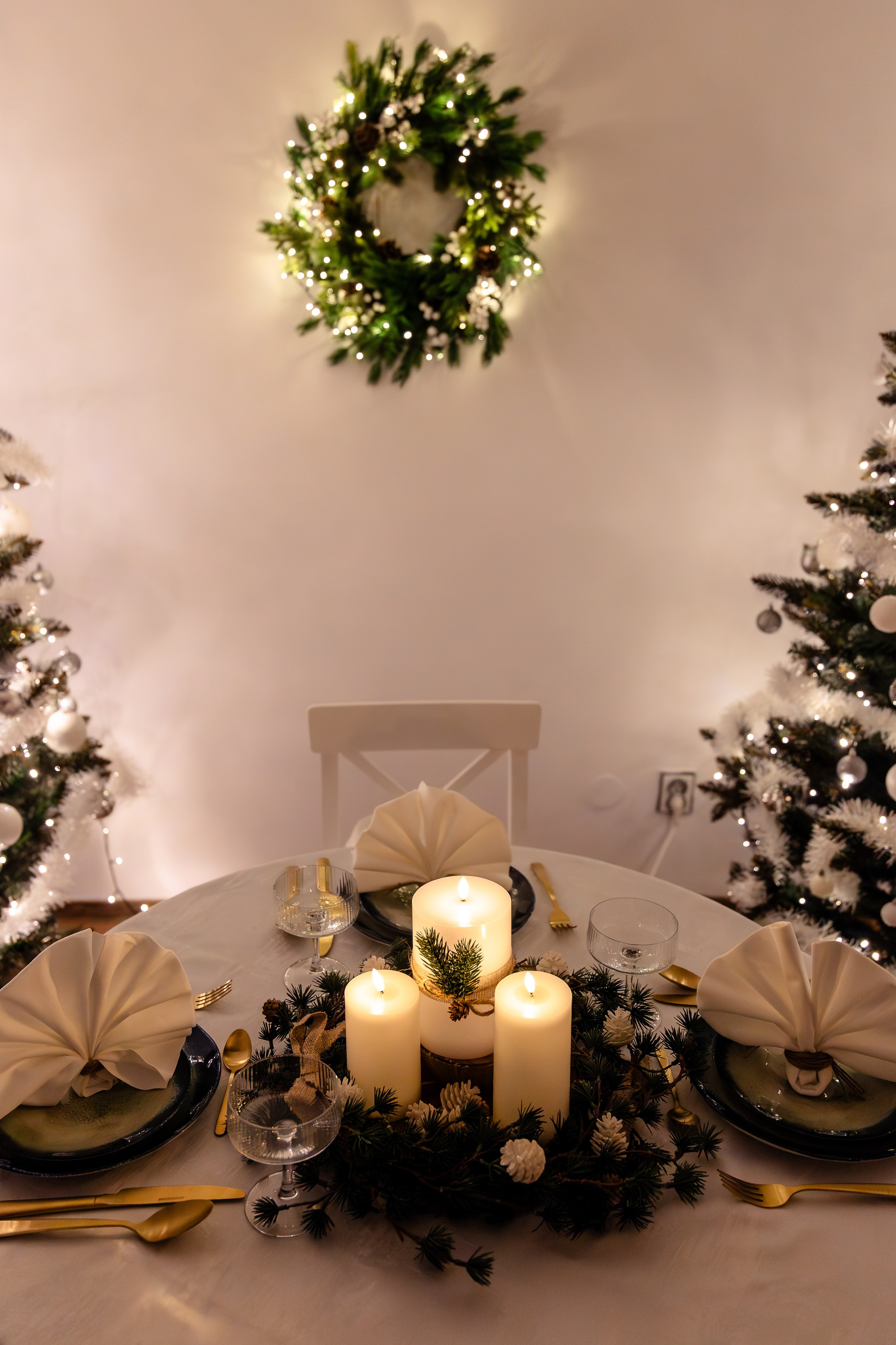 Them Artsy Studios — Ședințe Foto de Crăciun by Fulop Robert & Oana Petrea