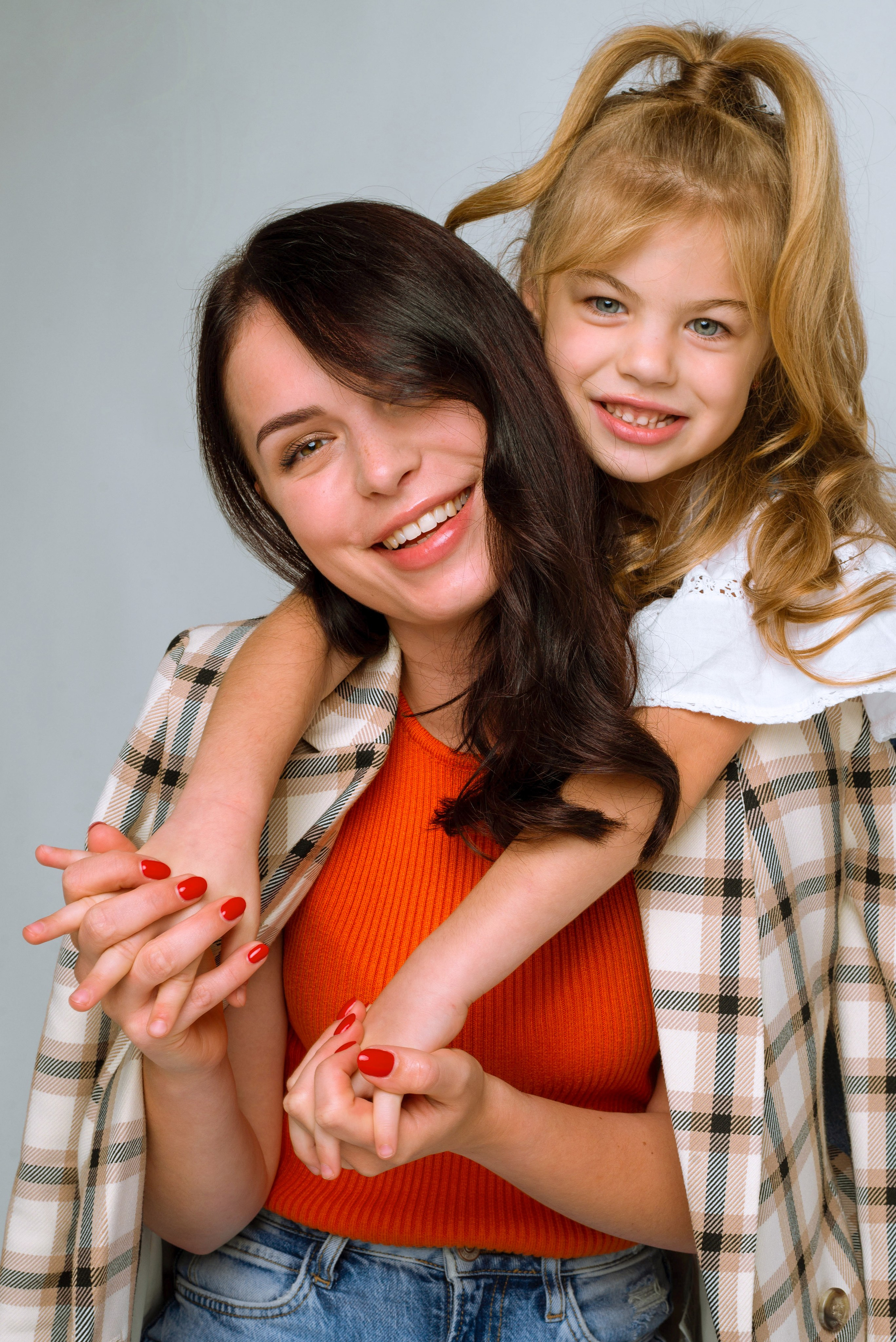 Family. Julia Kuzmovych personal and pregnancy photographer in London