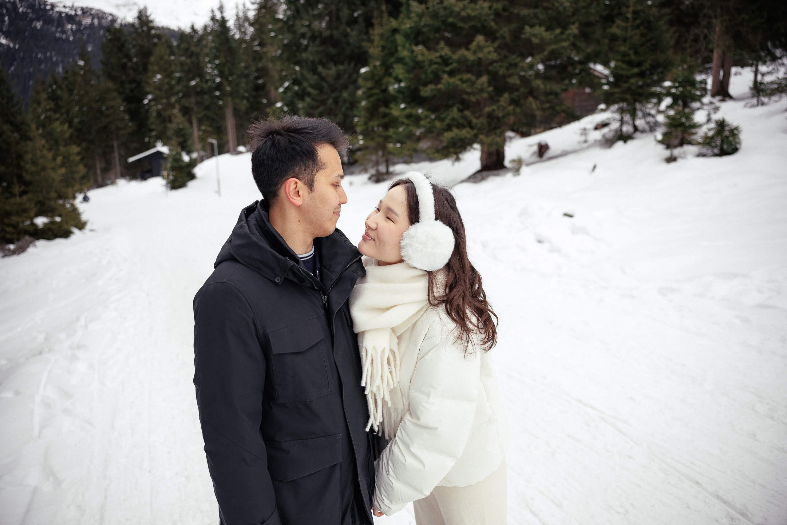 Love Story Sanzhar&Zhanel. 808Media – Professionelle Foto- und Videografie für Restaurants, Hotels, Events und Hochzeiten in Innsbruck und Tirol