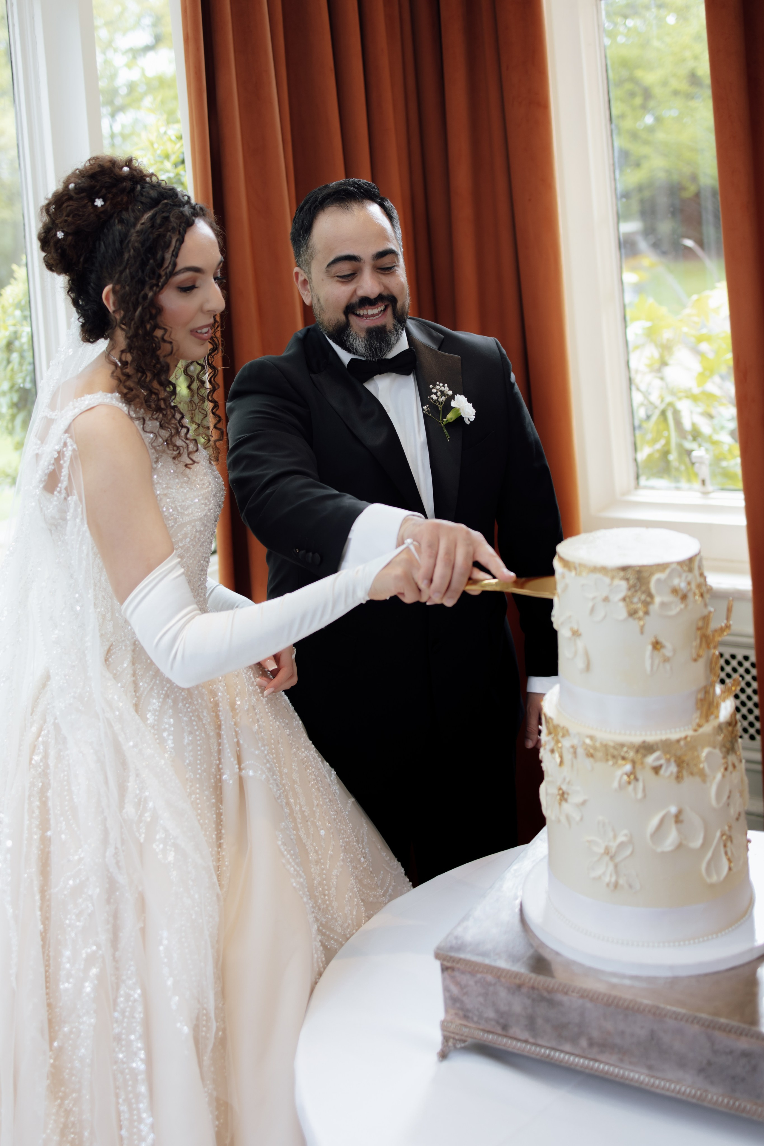 Elegant Wedding Photo Gallery. Timeless Wedding & Events Photography. Based in London, working across Europe