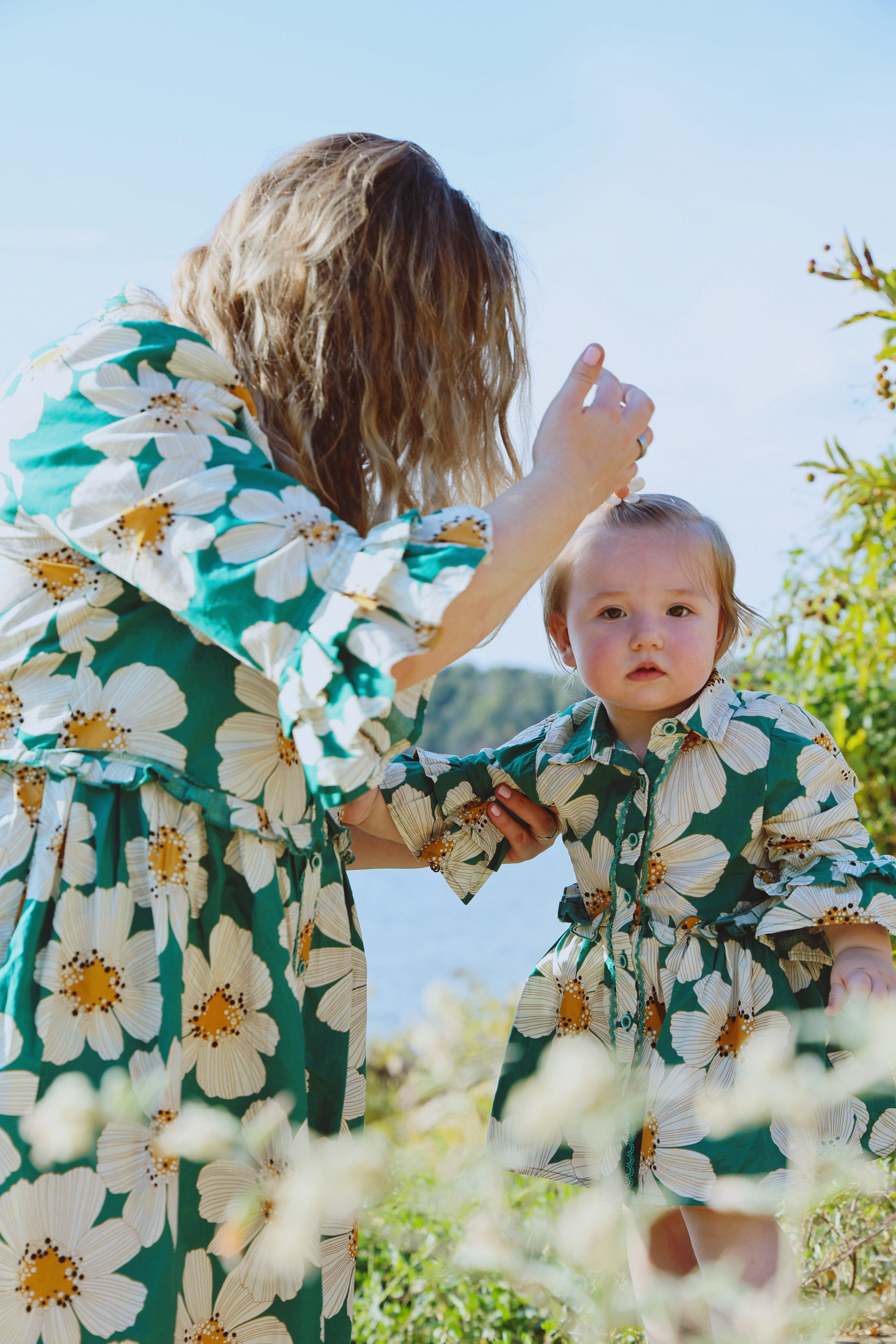 Baby Family Photoshoot – Outdoor Family Photography with Infant or Toddler. Lana Petrychenko — Portrait & Family Photographer. Valencia, Spain
