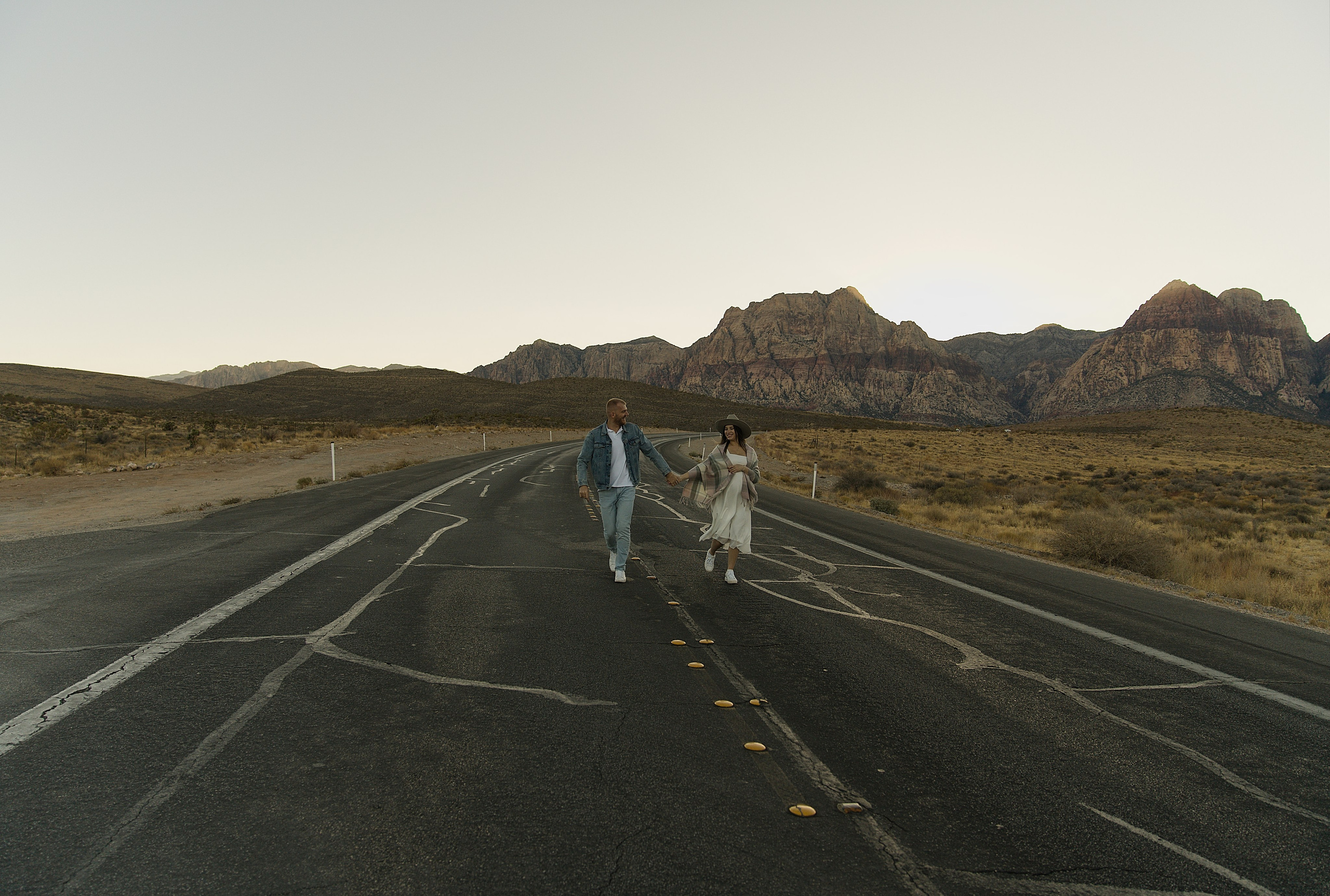 Anya&Andrey. Pregnancy. Wedding & elopement photographer Viktoriya Kravtsov. Las Vegas