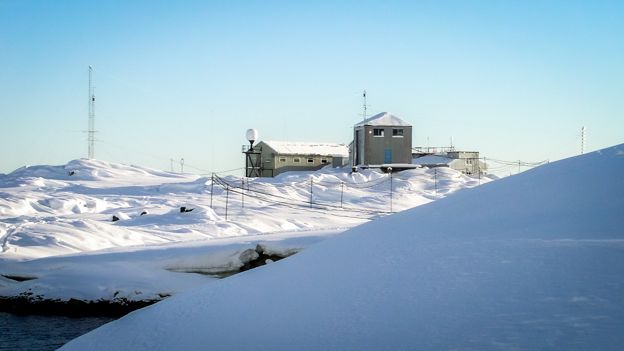 ANTARCTICA / 2004. Reportage concert portrait photography in the San Francisco Bay Area