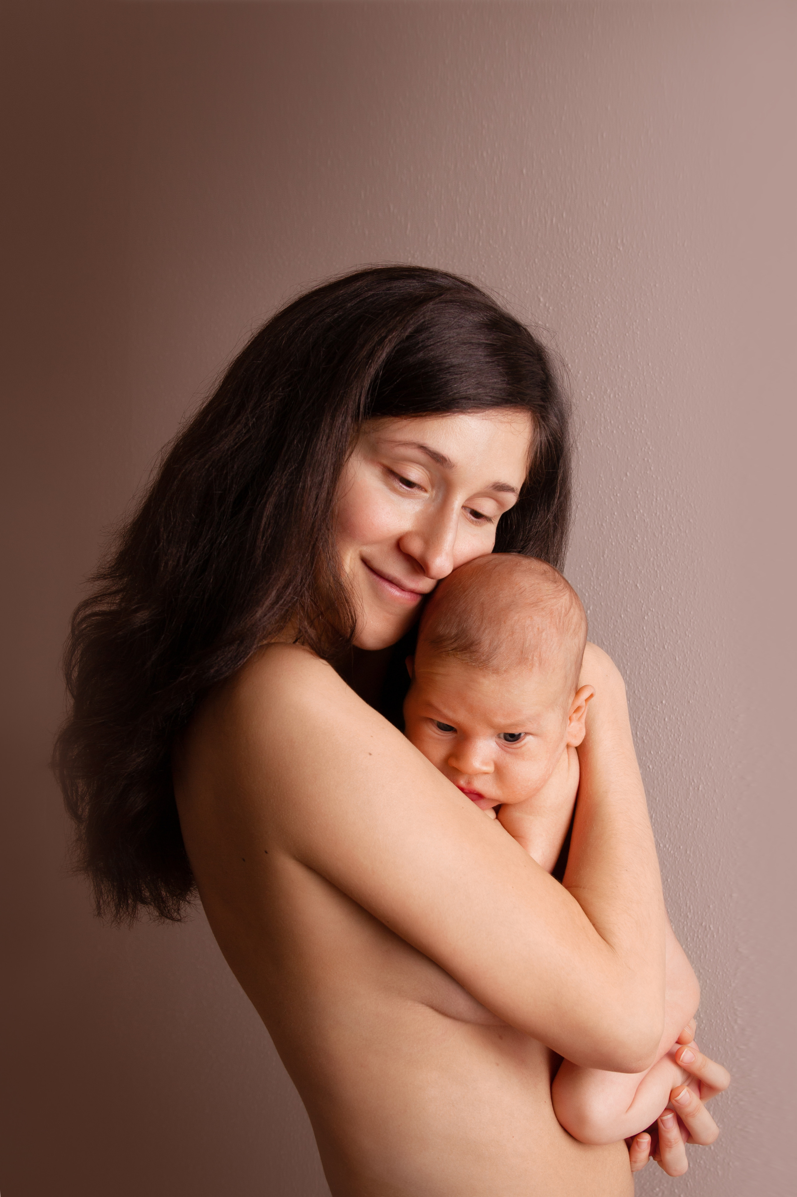 Nacktfoto von Mama und Baby