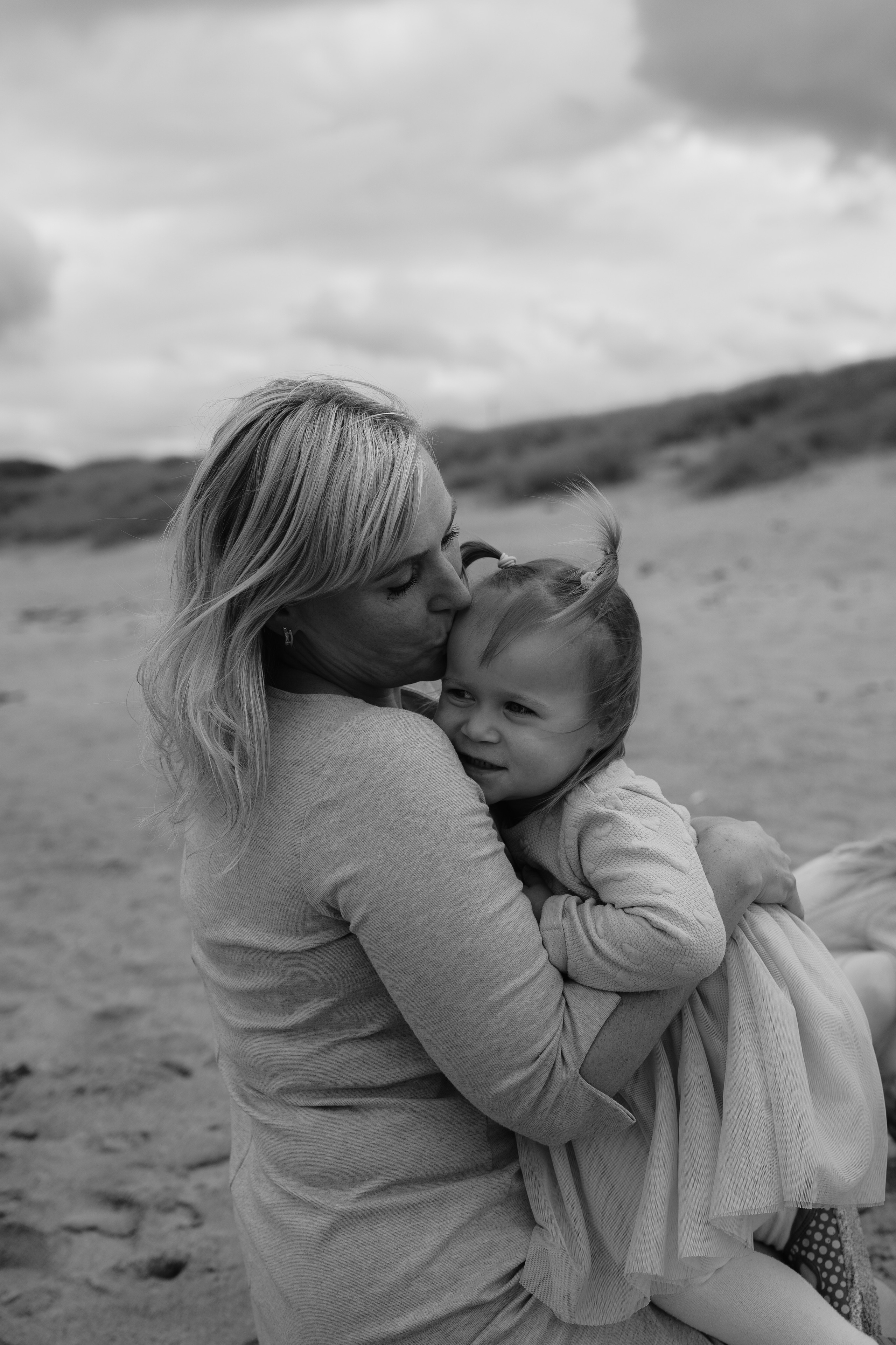 Coastal Family photography. Newcastle Upon Tyne Photographer Yana Balatskaya