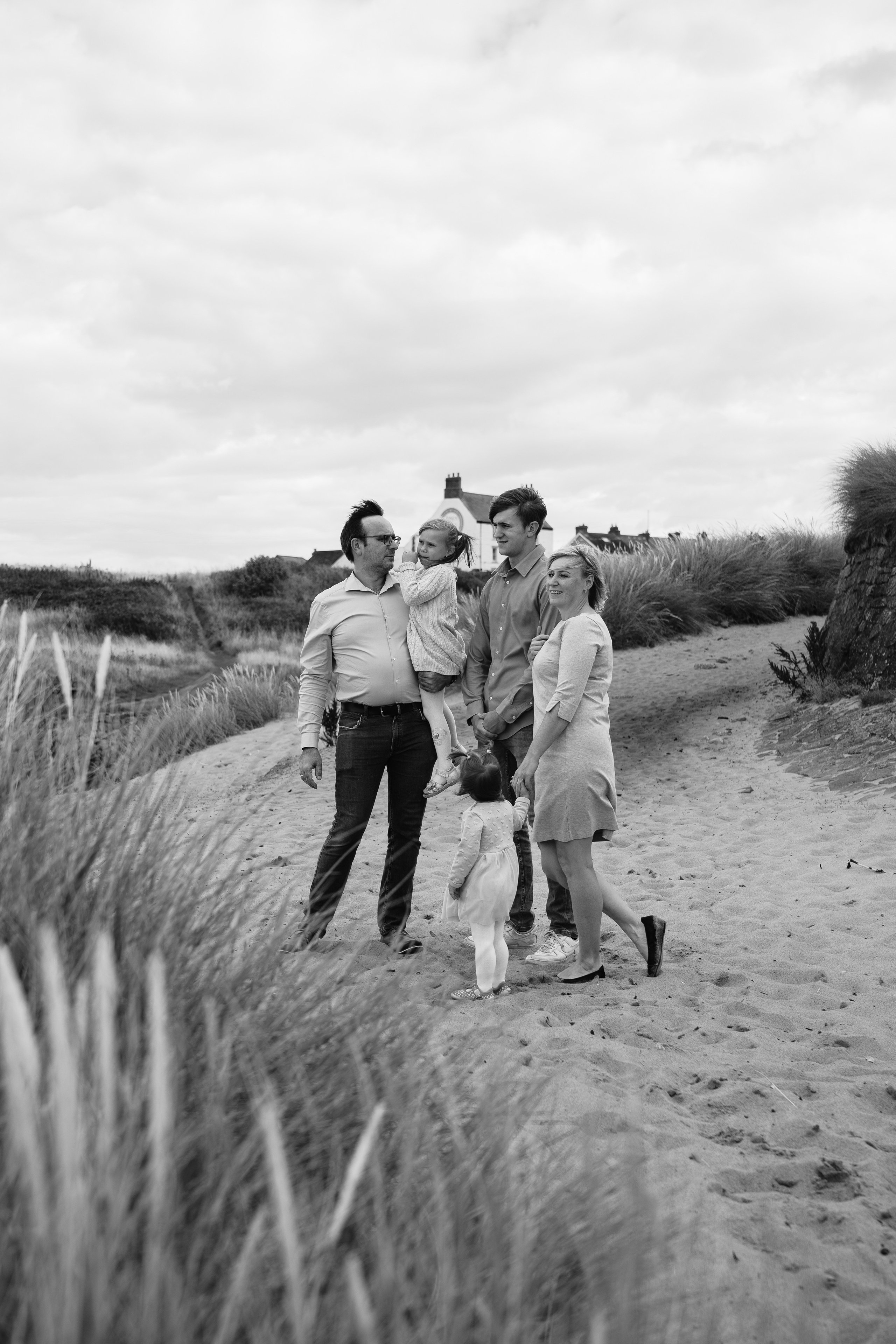 Coastal Family photography. Newcastle Upon Tyne Photographer Yana Balatskaya