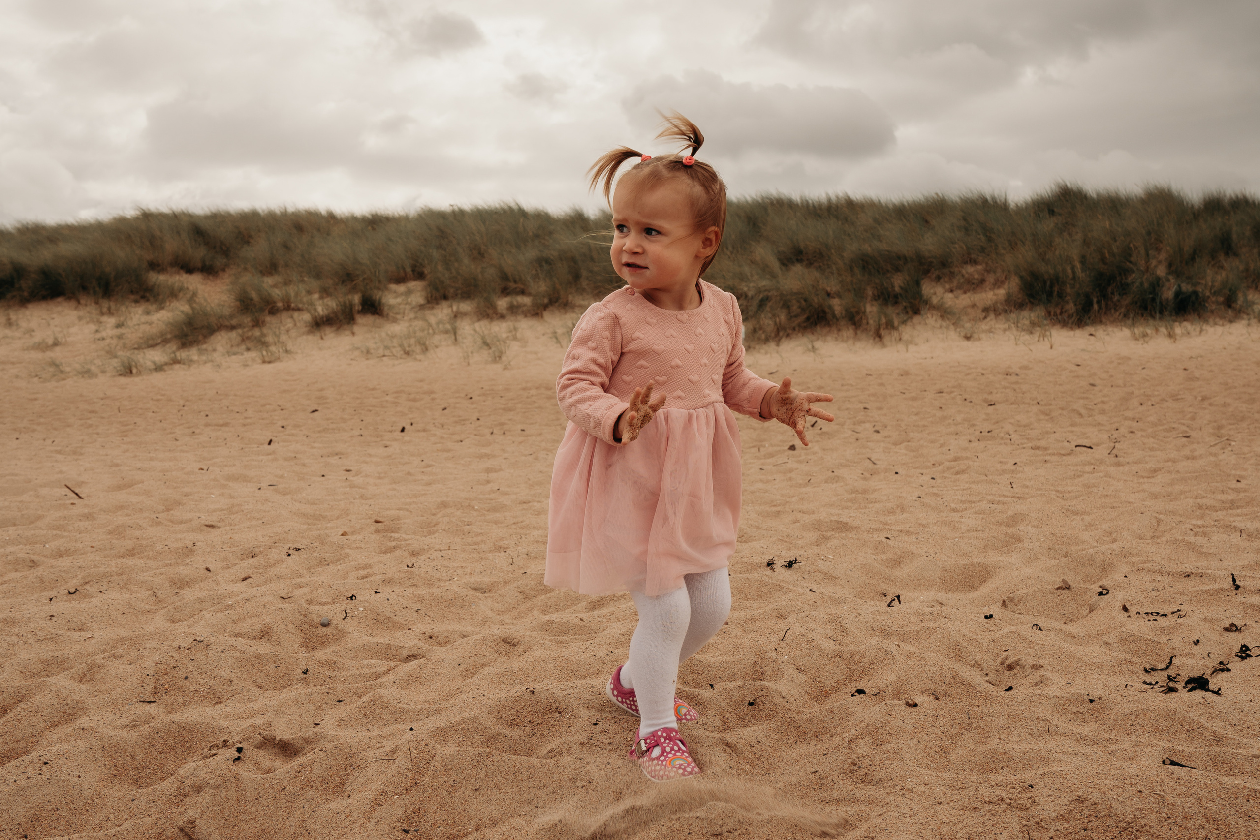 Coastal Family photography. Newcastle Upon Tyne Photographer Yana Balatskaya