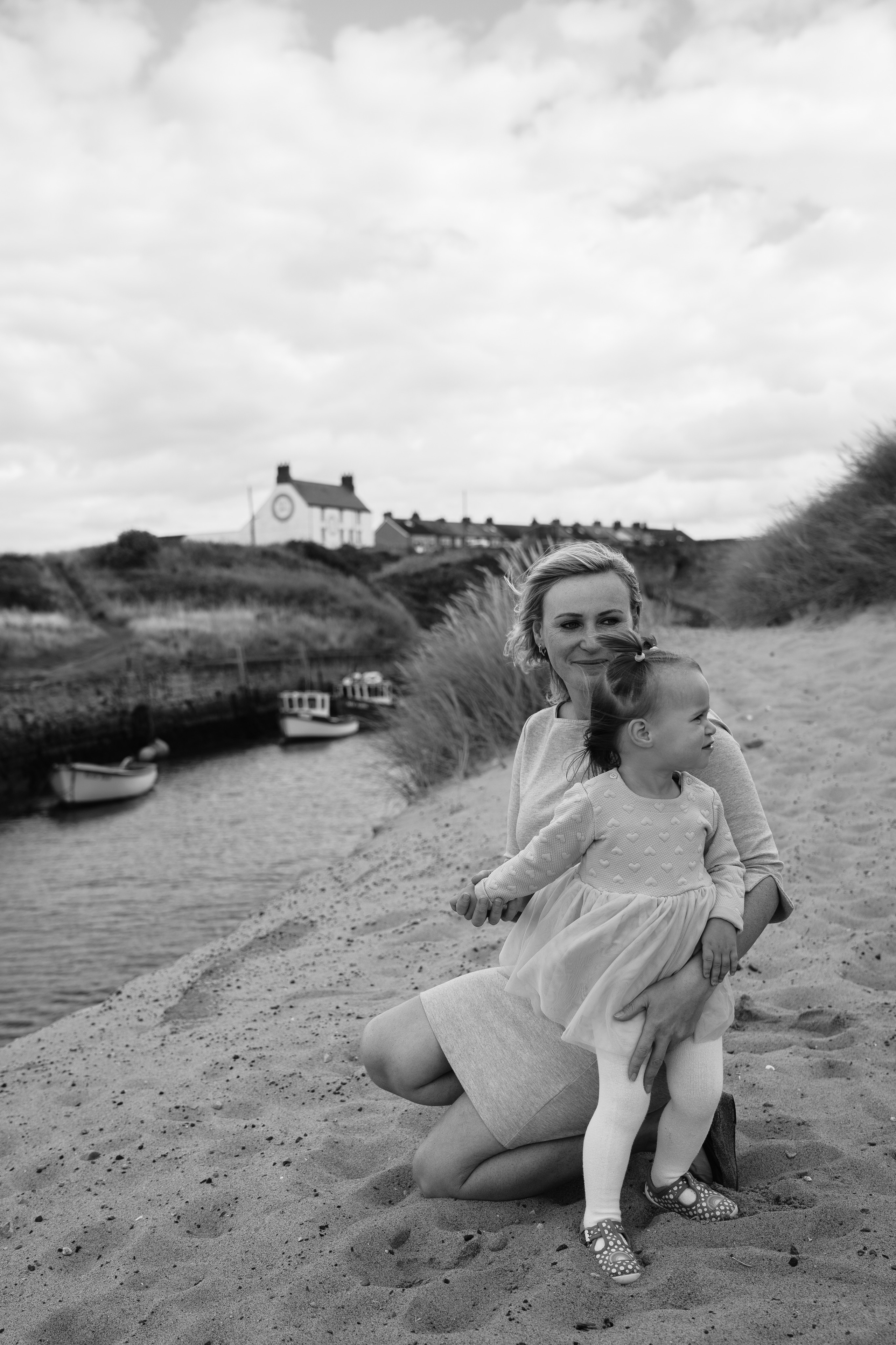 Coastal Family photography. Newcastle Upon Tyne Photographer Yana Balatskaya