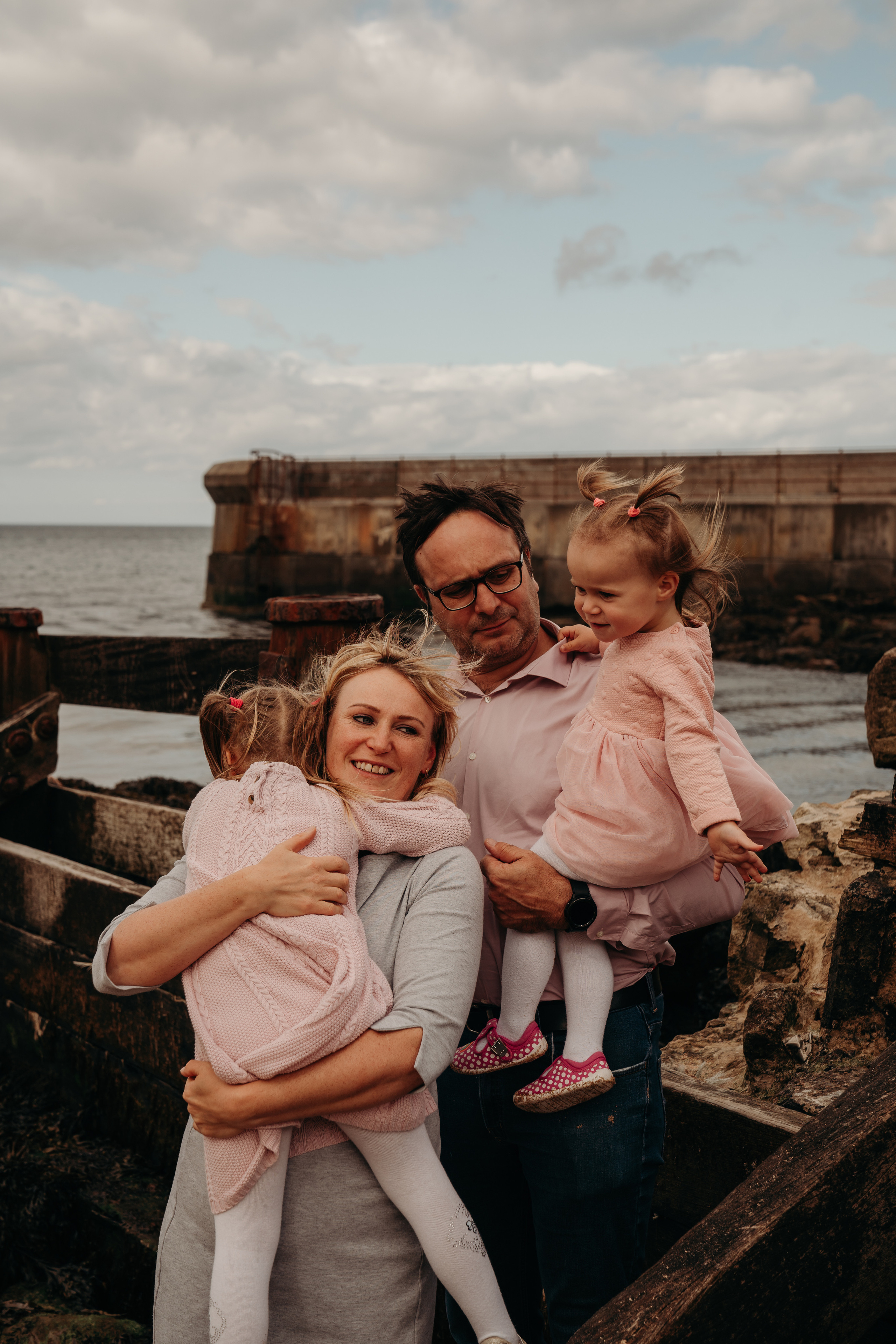 Coastal Family photography. Newcastle Upon Tyne Photographer Yana Balatskaya
