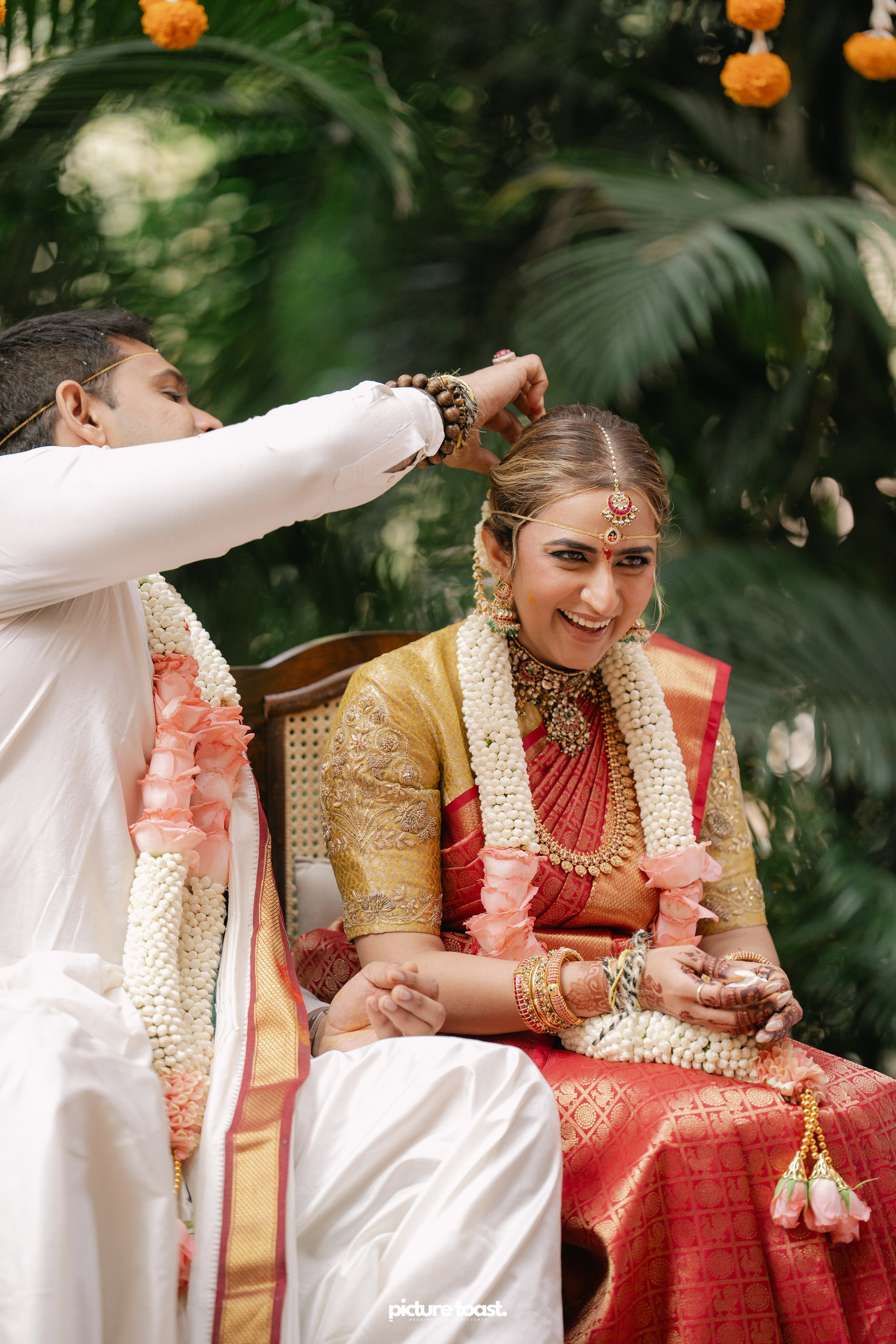 South Indian Wedding Ft. Aashna & Rajiv. Fine art Wedding Photographers in India & Canada