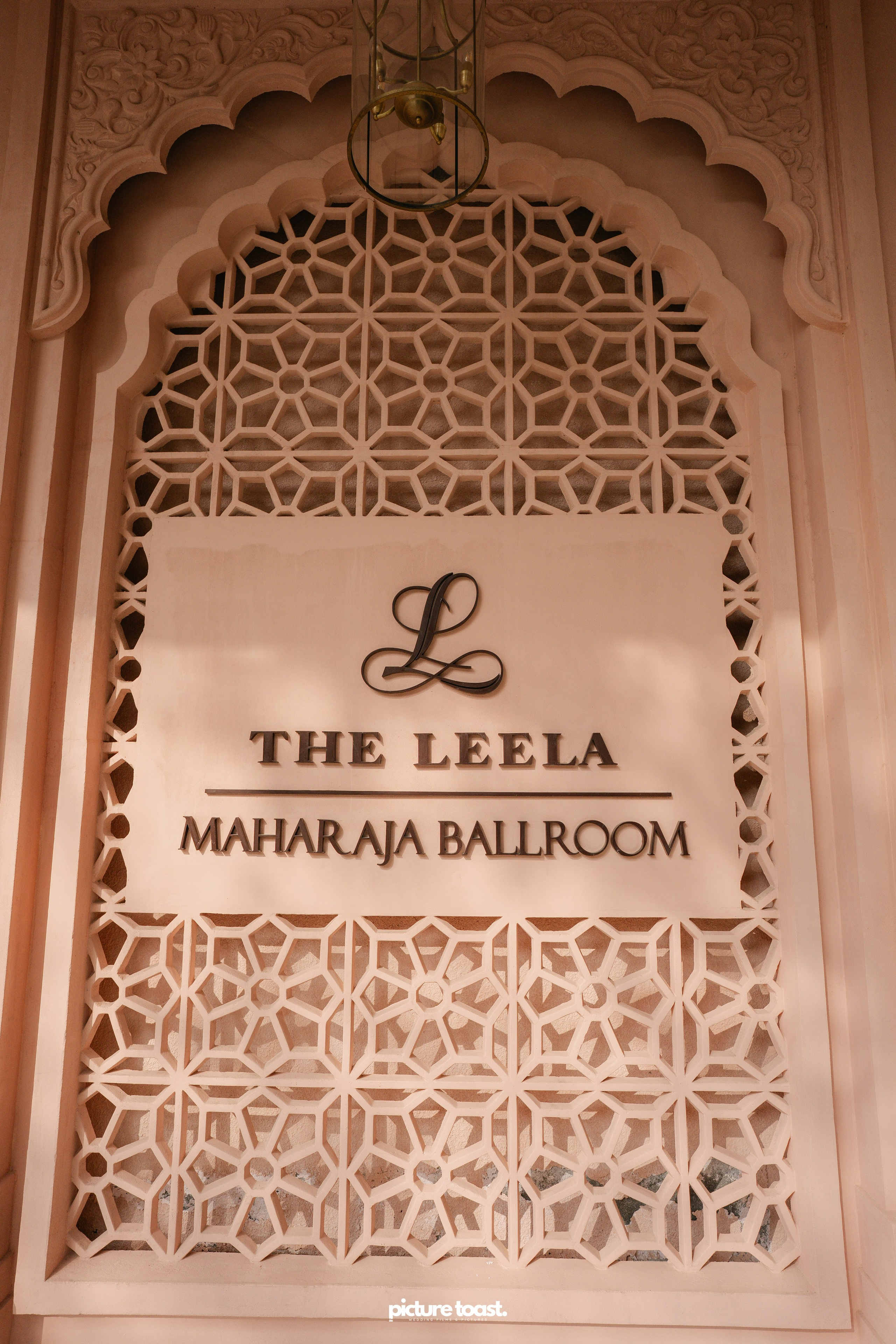 South Indian Wedding Ft. Aashna & Rajiv. Fine art Wedding Photographers in India & Canada