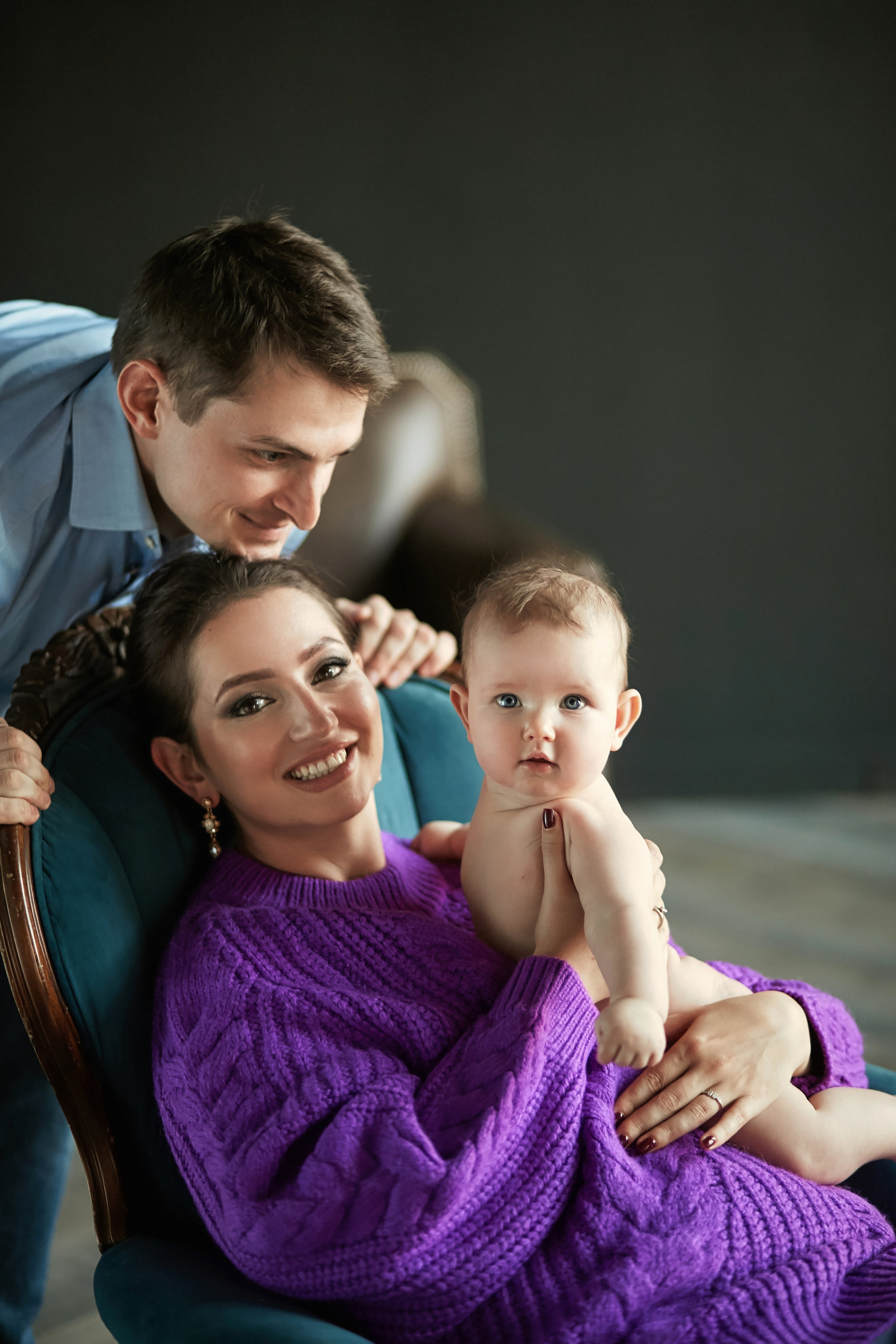 Studio photoshoot. Amazing photo session at a time convenient for you. Y