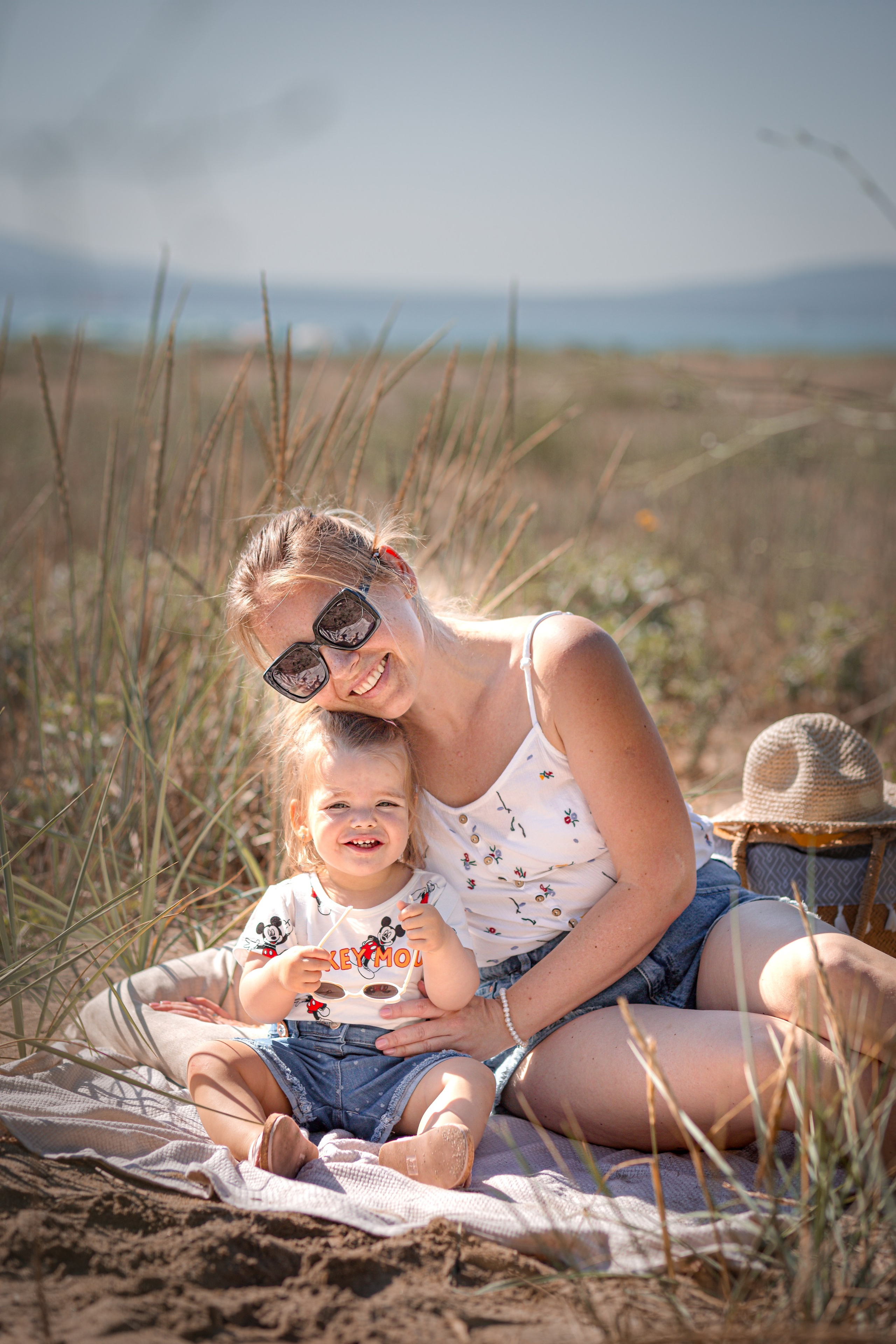 Семейни фотосесии. Фотограф Бургас. Фотосесии в студио и на открито, портрети, заснемане