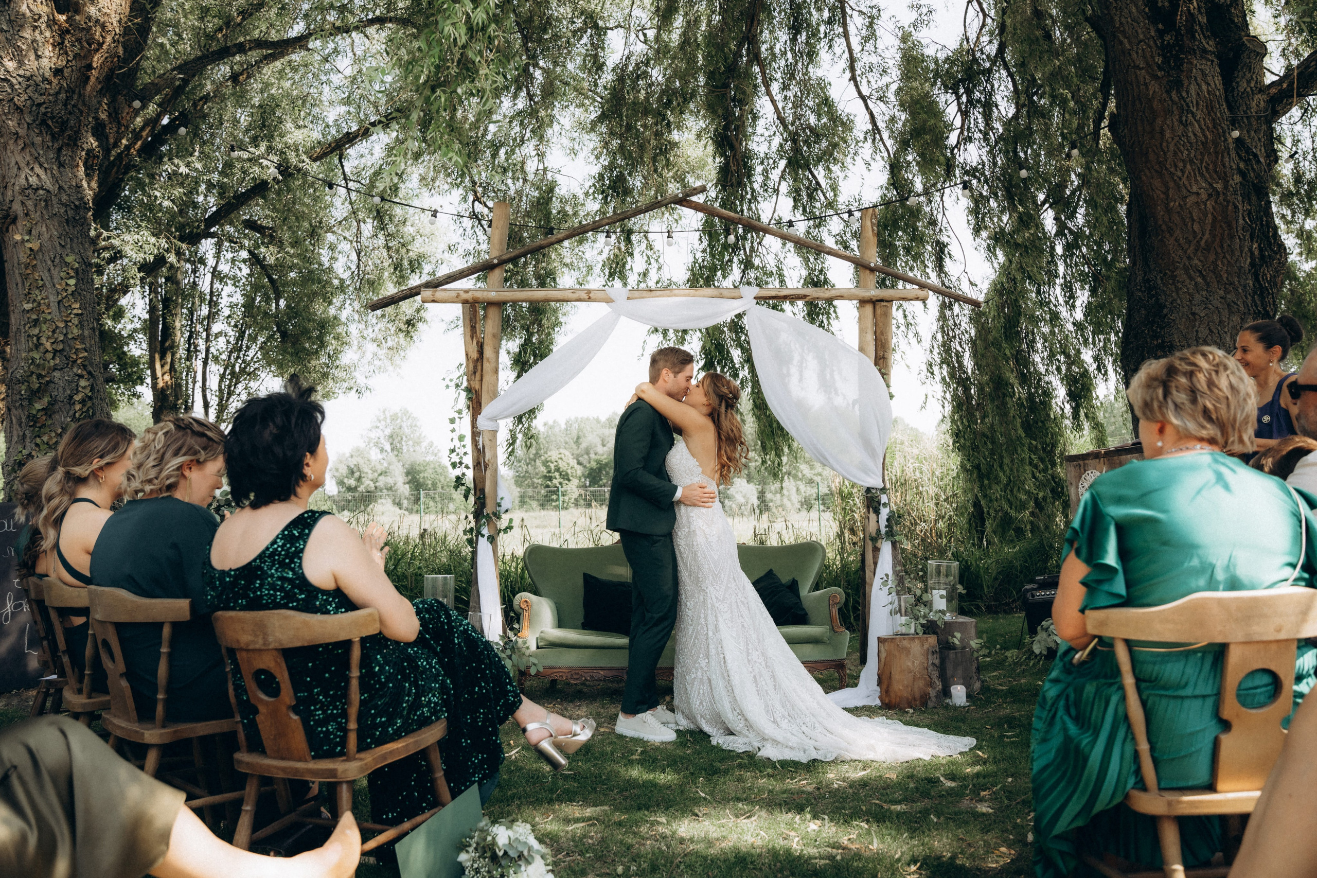 Wedding in Belgie. Little Birdie – Jouw familie- en huwelijksfotograaf in België en daarbuiten