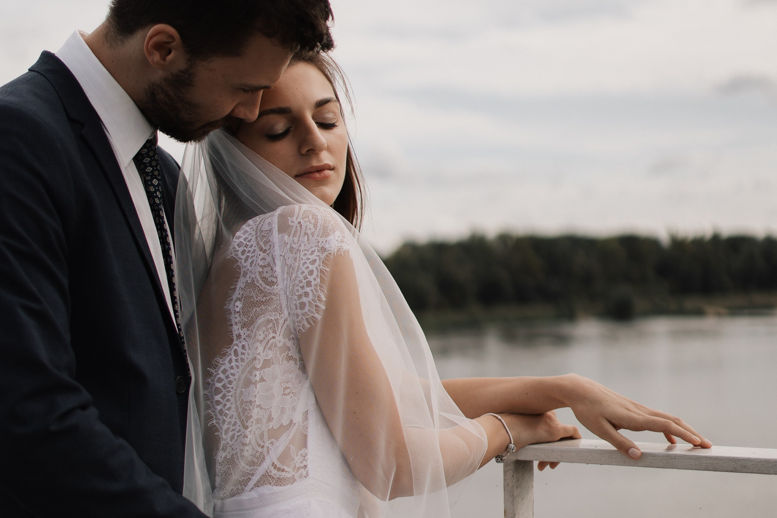 Pełna emocji fotografia ślubna – Natalia Malinowska Fotografia | Natalia Malinowska Wedding Stories | Augustów Warszawa. Natalia Malinowska Fotografia | Fotograf ślubny i rodzinny Augustów Warszawa