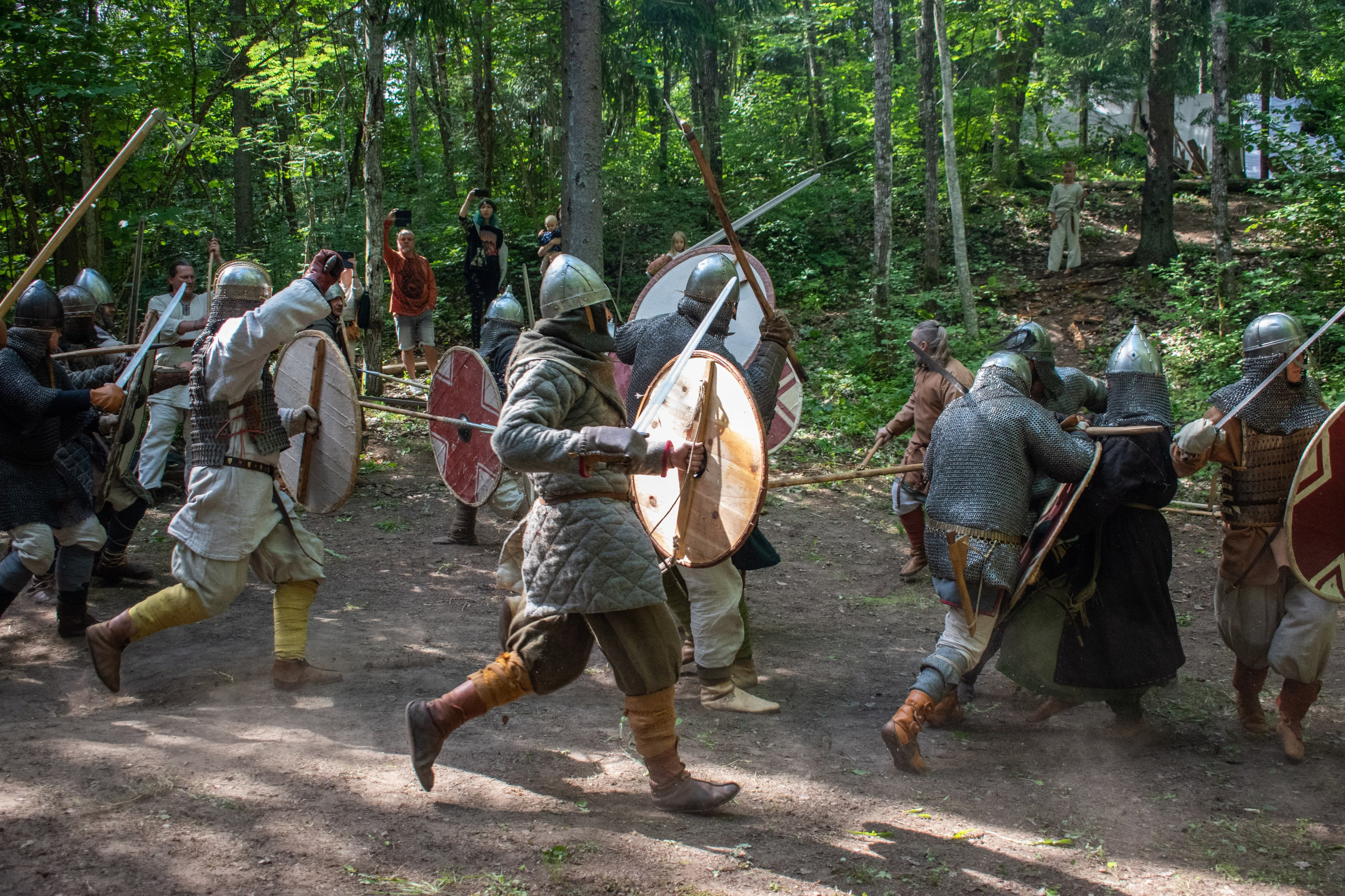 Фестиваль «Кирувере. В гостях у Медвежьей заставы» — клуб Нортман. КРиС «Нортман»