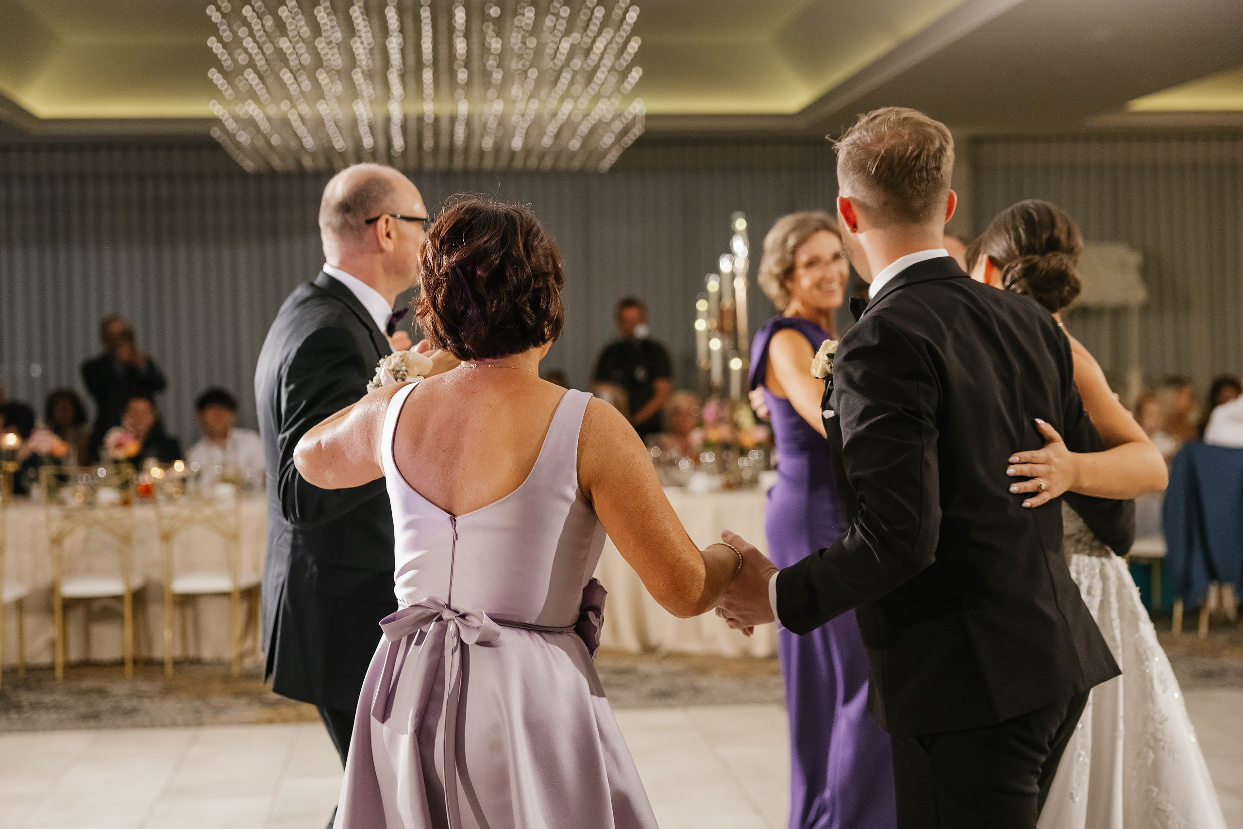 09.06.2025 Wedding. Wedding family event photographer in Chicago Nick Yushevich