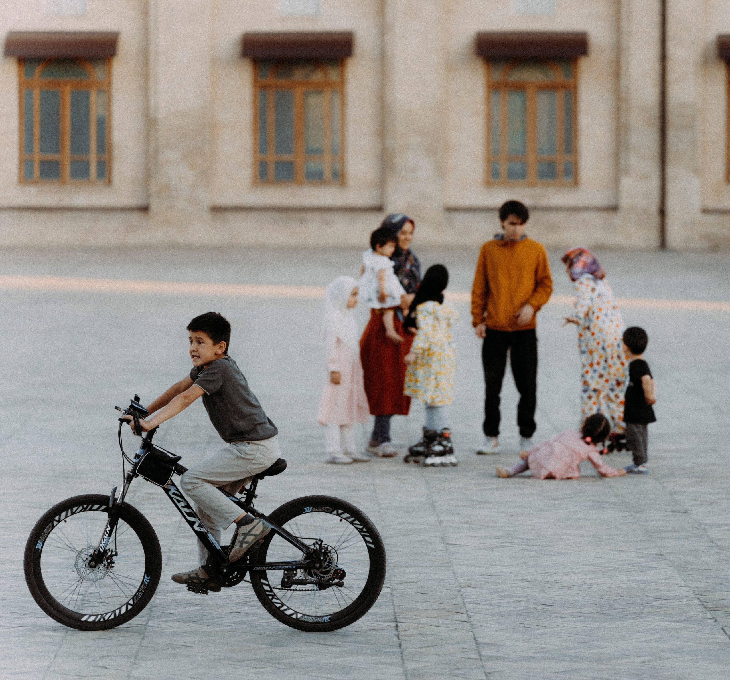ТАШКЕНТ. Стрит-фотография, полная абсурда, идиотизма и красоты