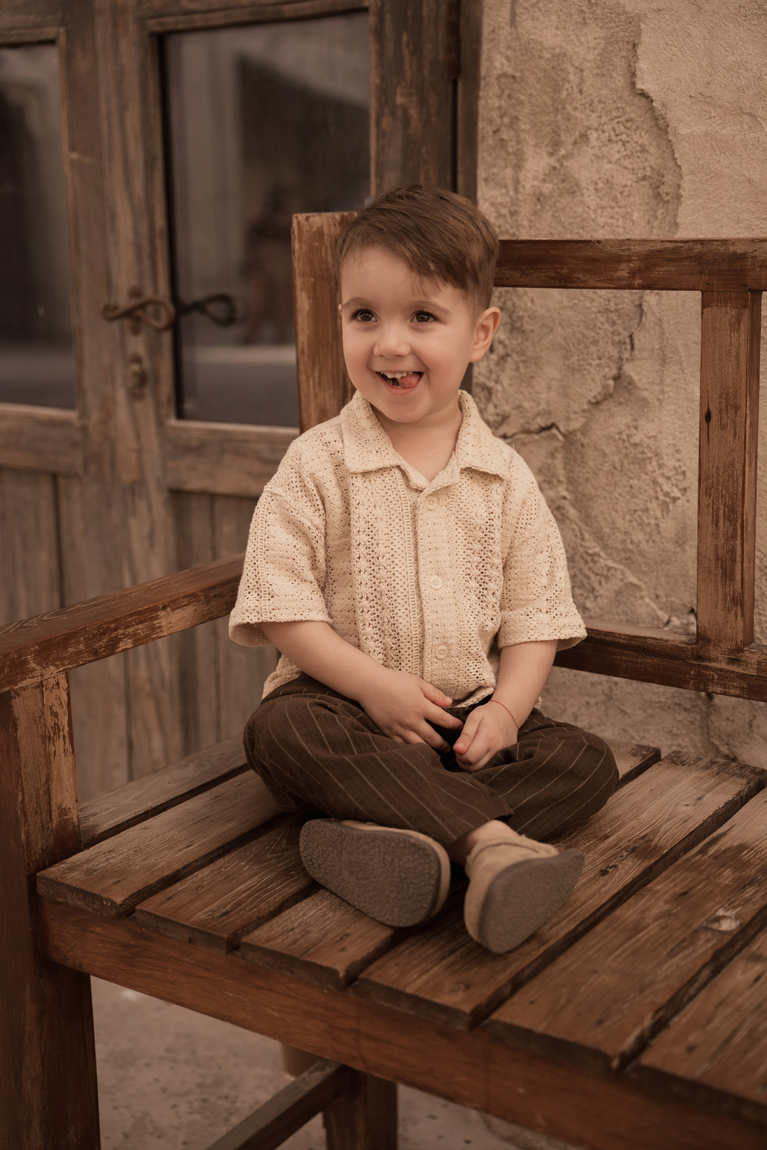 Old Town walk. Angela Iakovleva — Family Photographer in Dubai