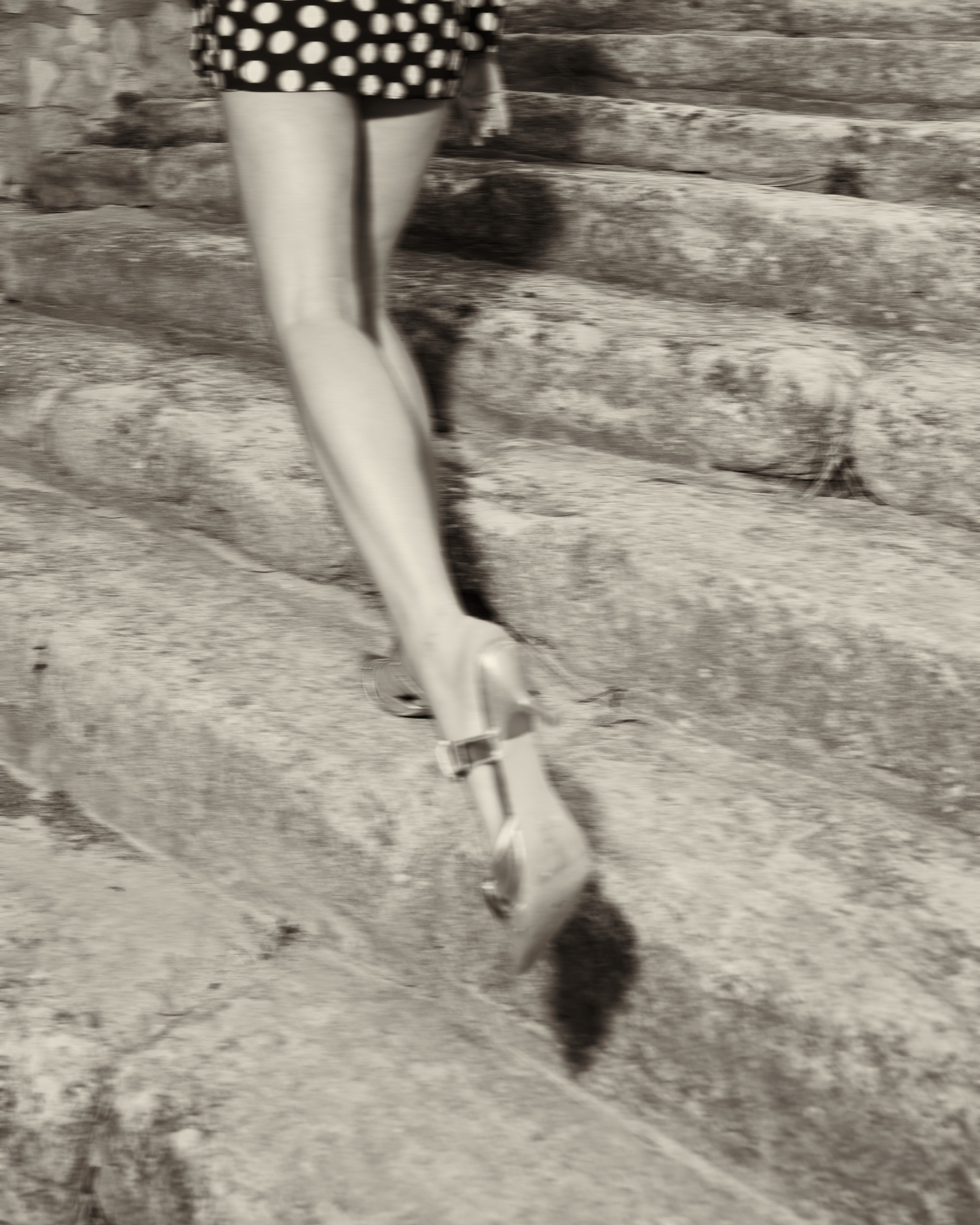 Outdoor Editorial Session. Ekaterina Mitsen. Portrait photographer based is Spain