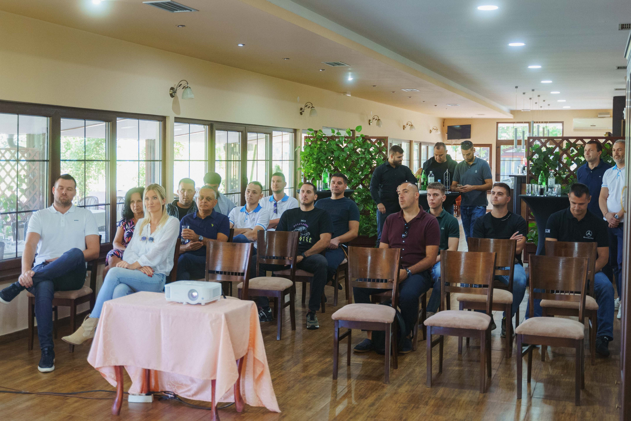 Auto kuca Mikom EV event. Жуков Студио