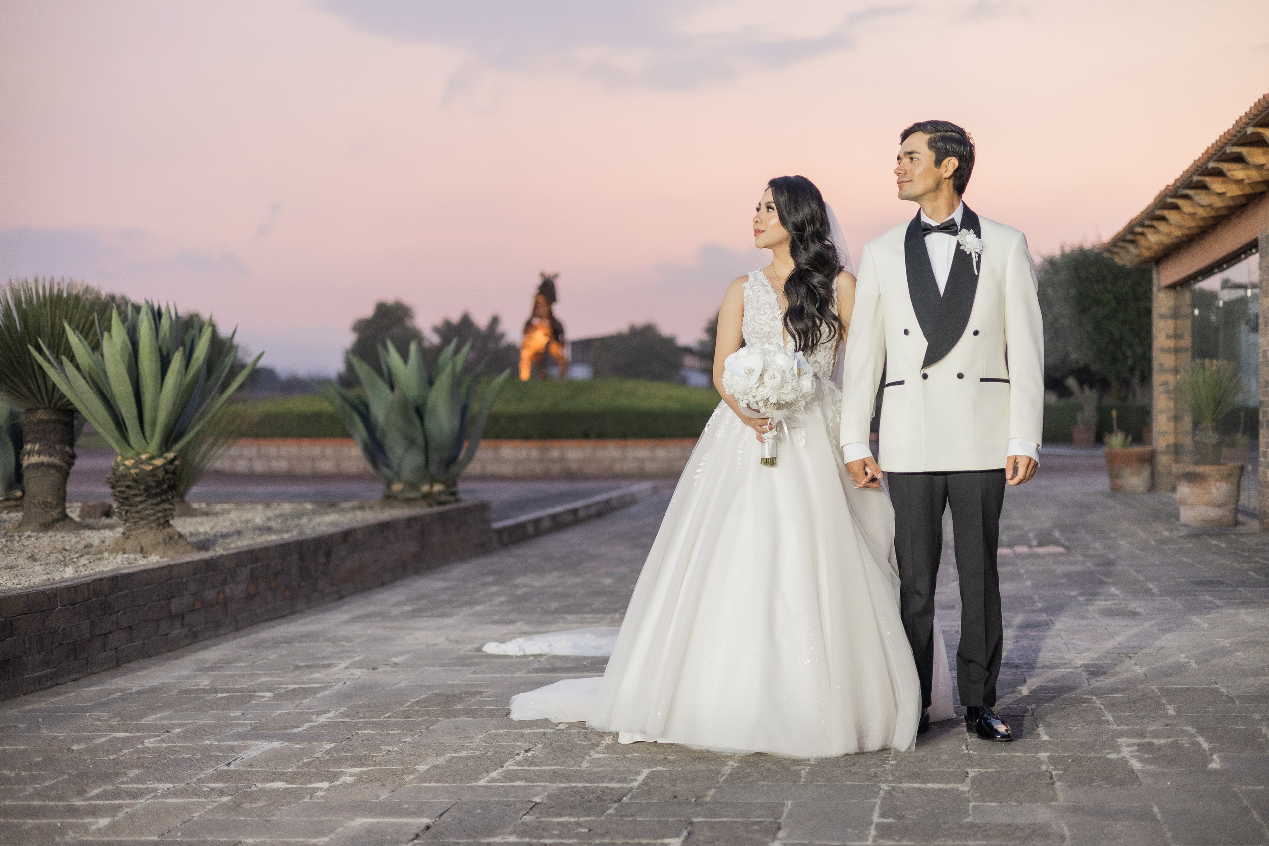 FIRST LOOK. JESÚS MEJÍA