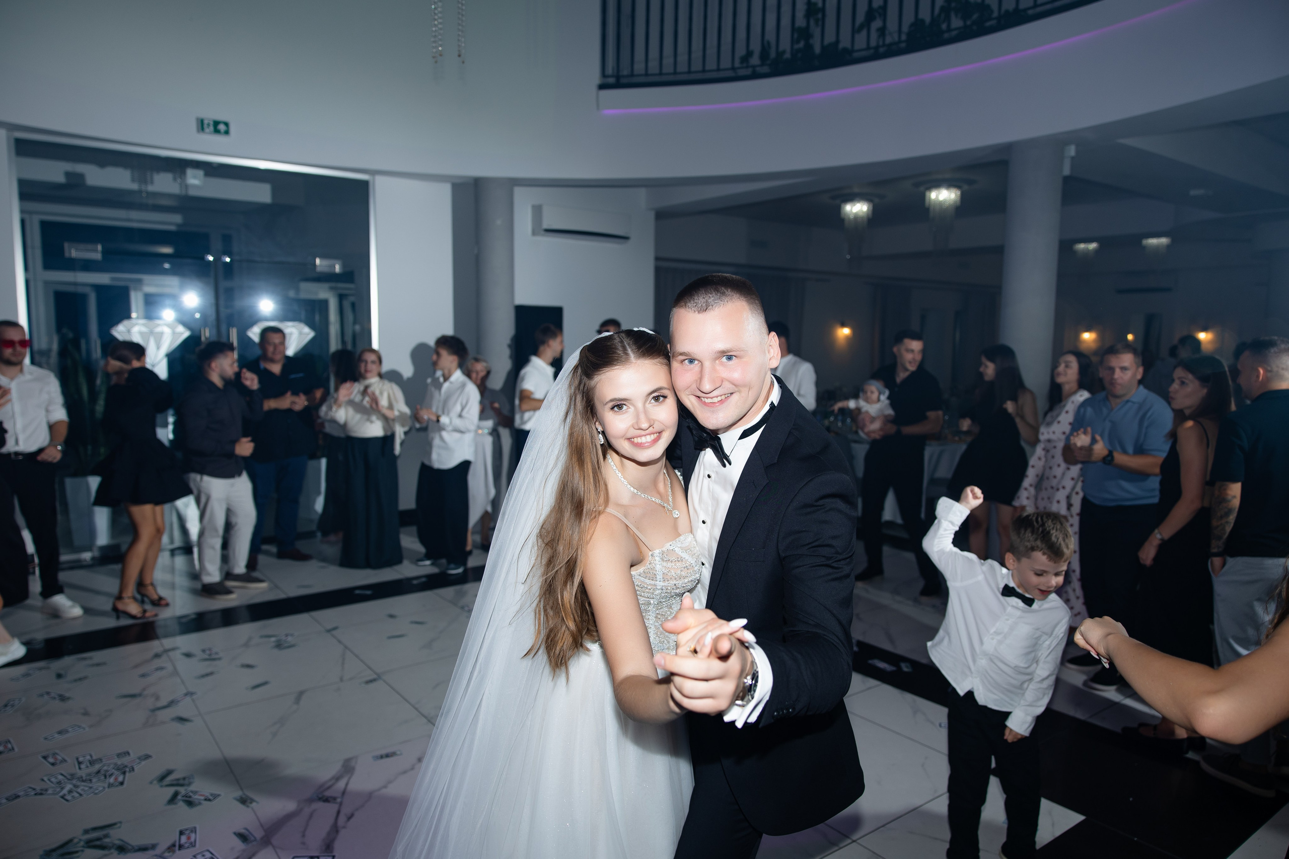 Артур + Анастасія. Весільний, сімейний фотограф Варшава