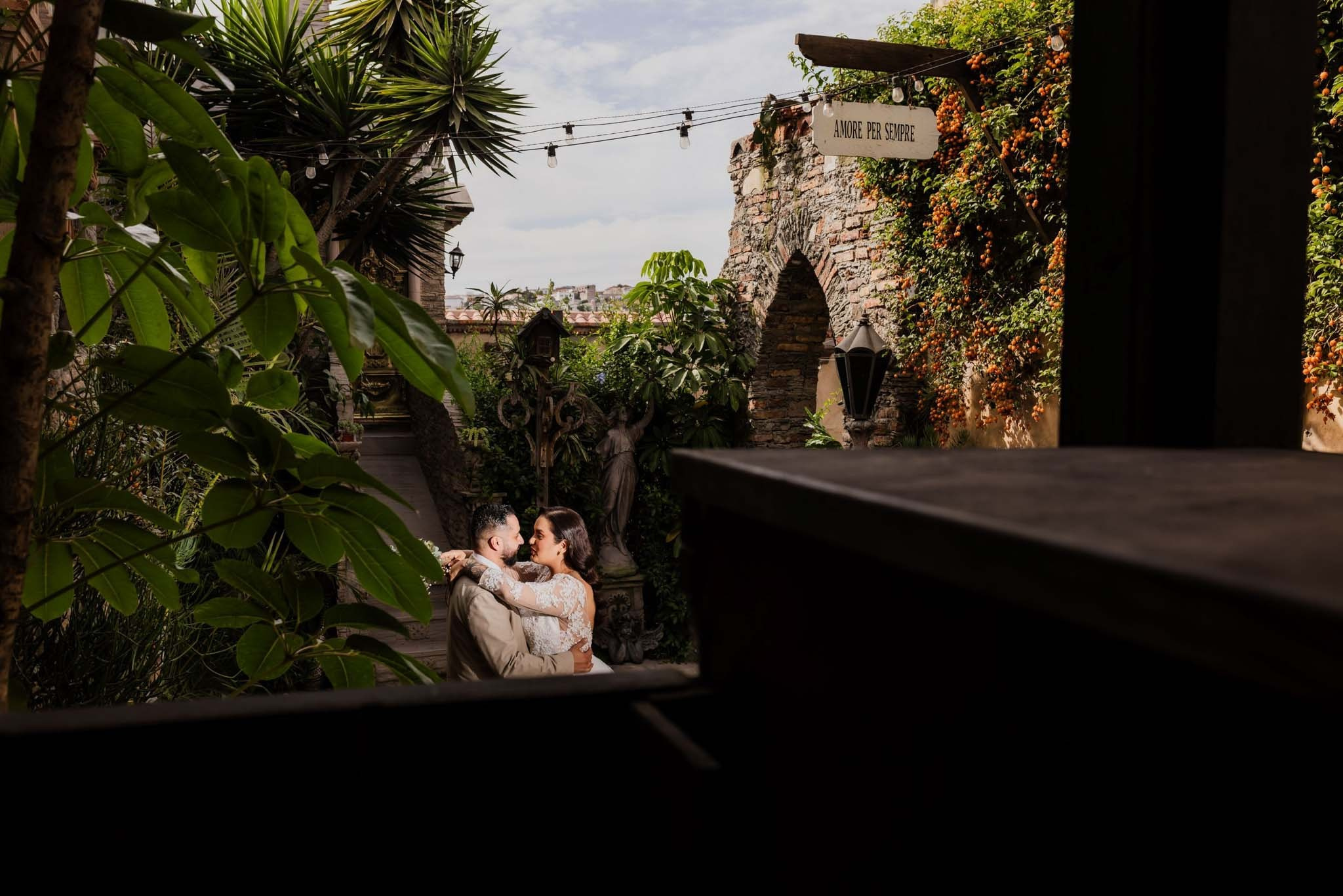 Fotografía profesional de eventos en Jardín Casa BaGa Rosarito: cobertura de bodas en destinos rústicos de Baja California.