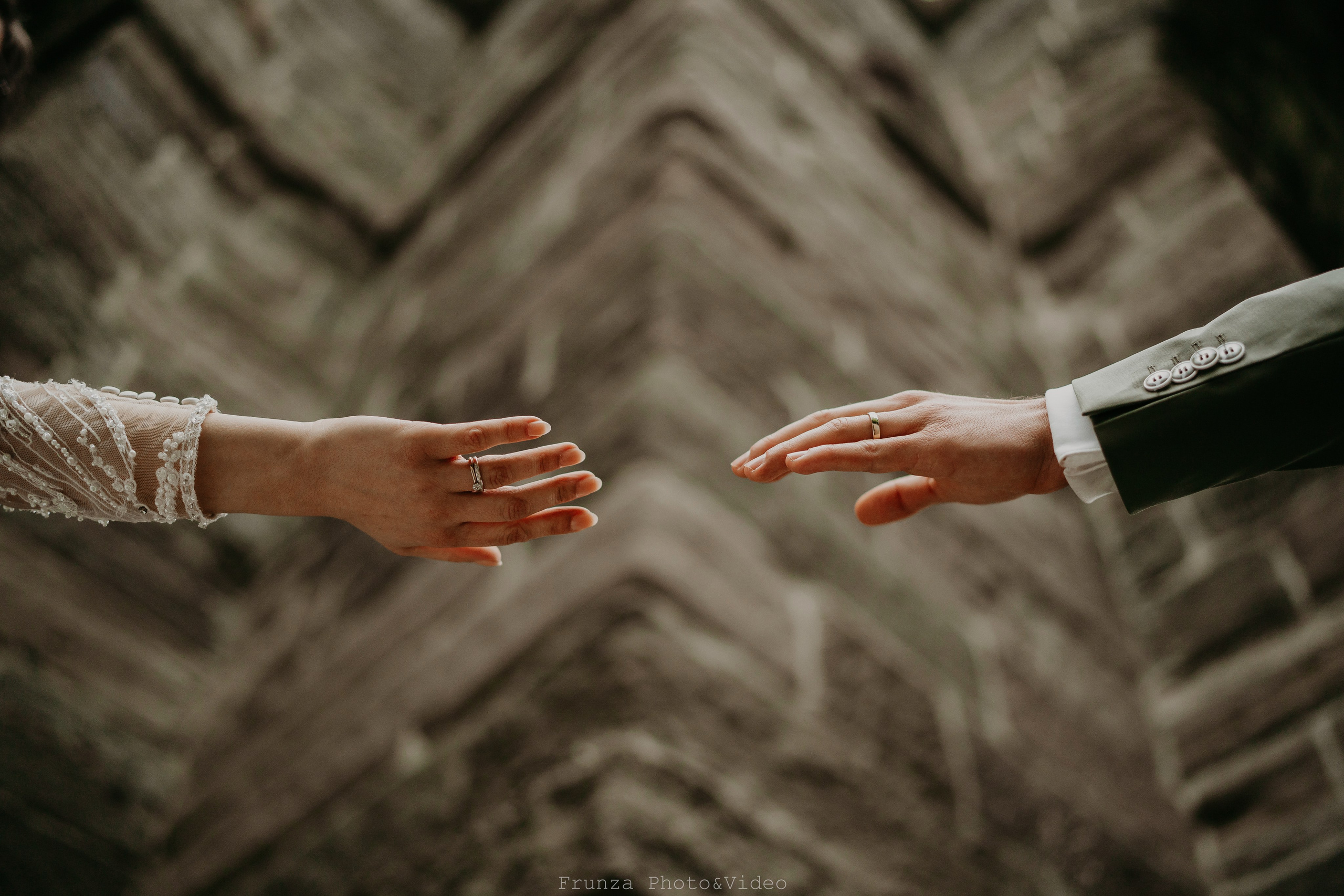 Diana & Cristian / Trash the dress. Foto / Video nunta Deva, Hunedoara