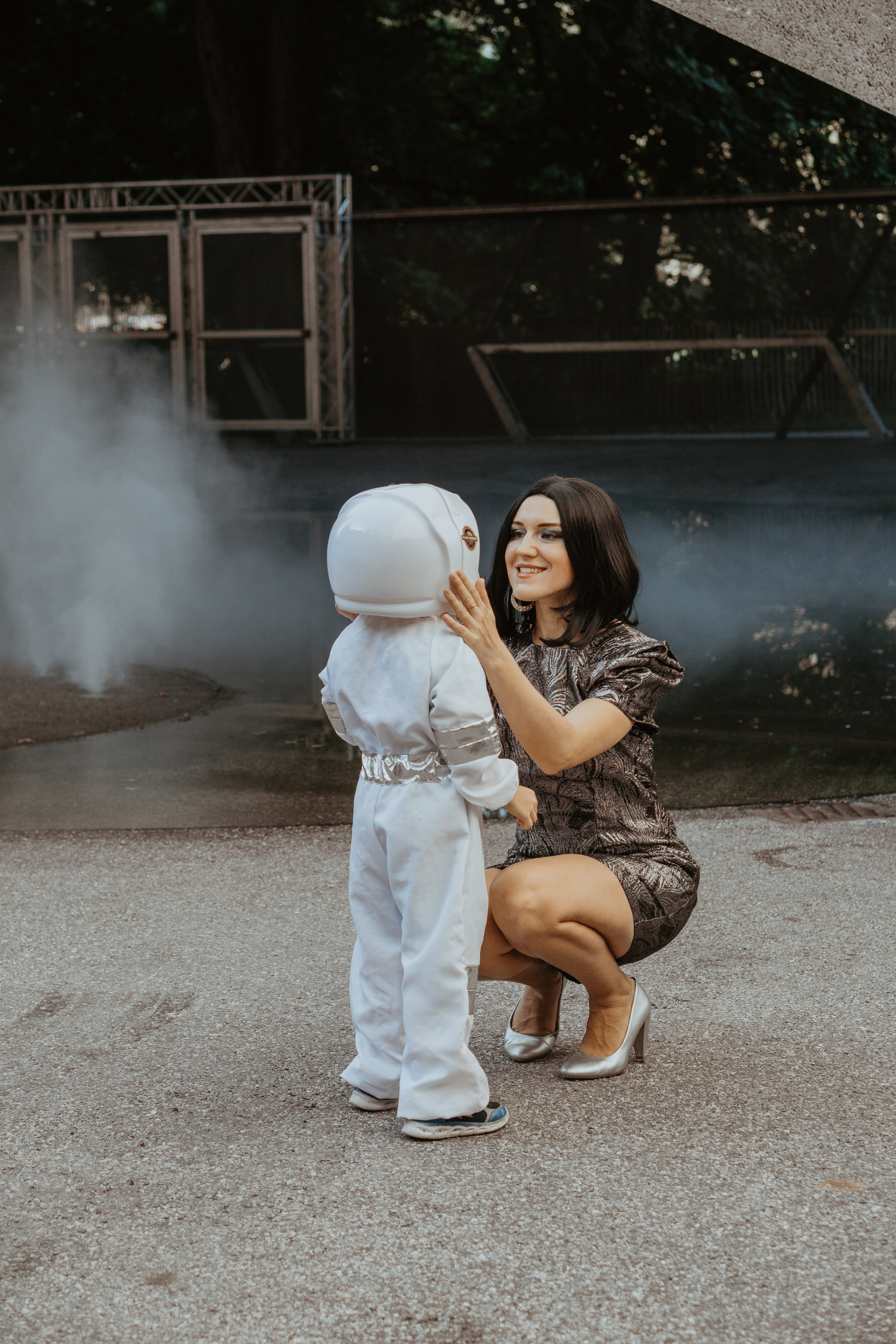 Brave astronaut and beautiful alien. Family photographer Aargau Zurich