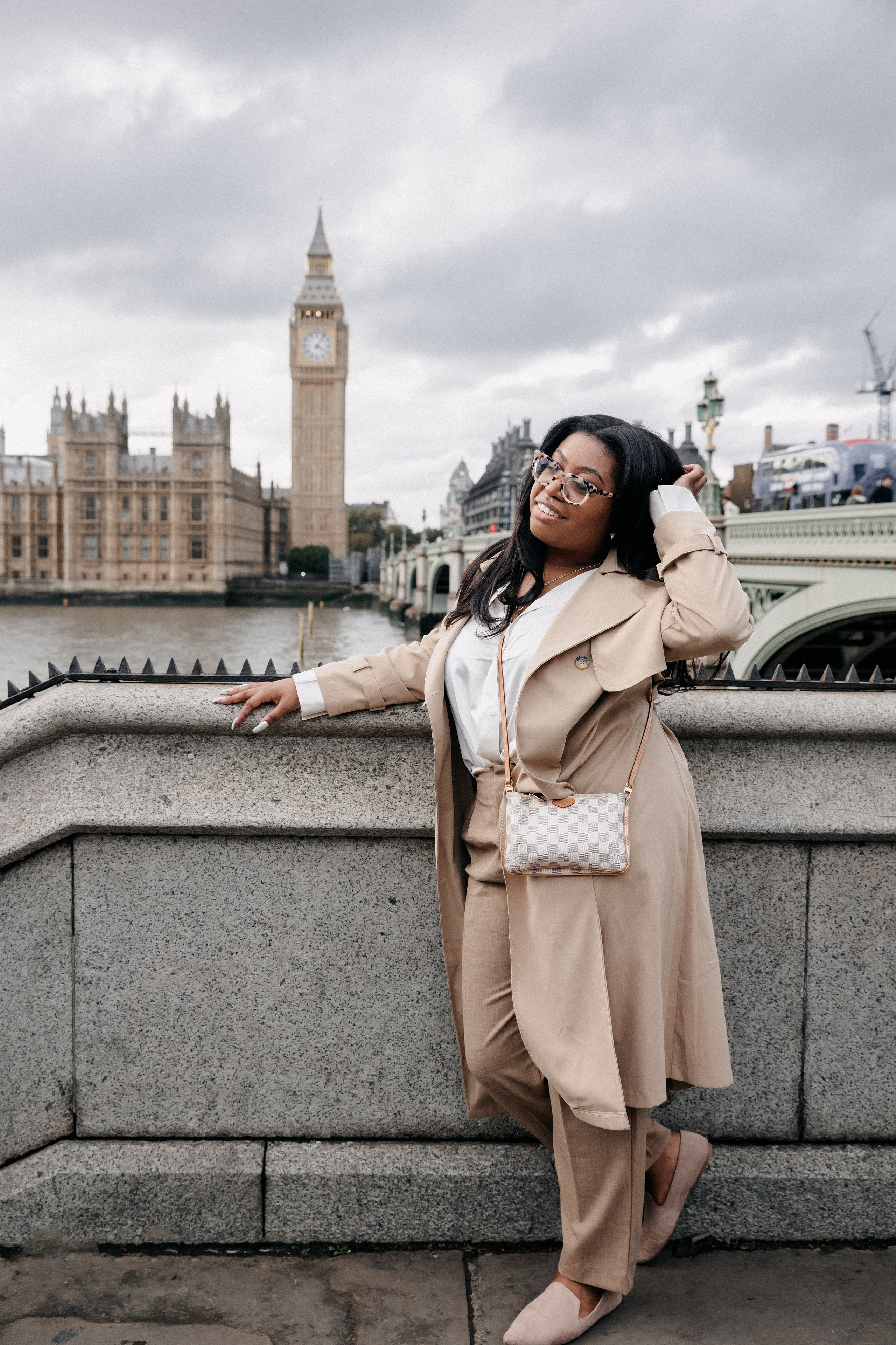 Westminster couple photoshoot. LondonPhotoStory — Vacation Photographer in London