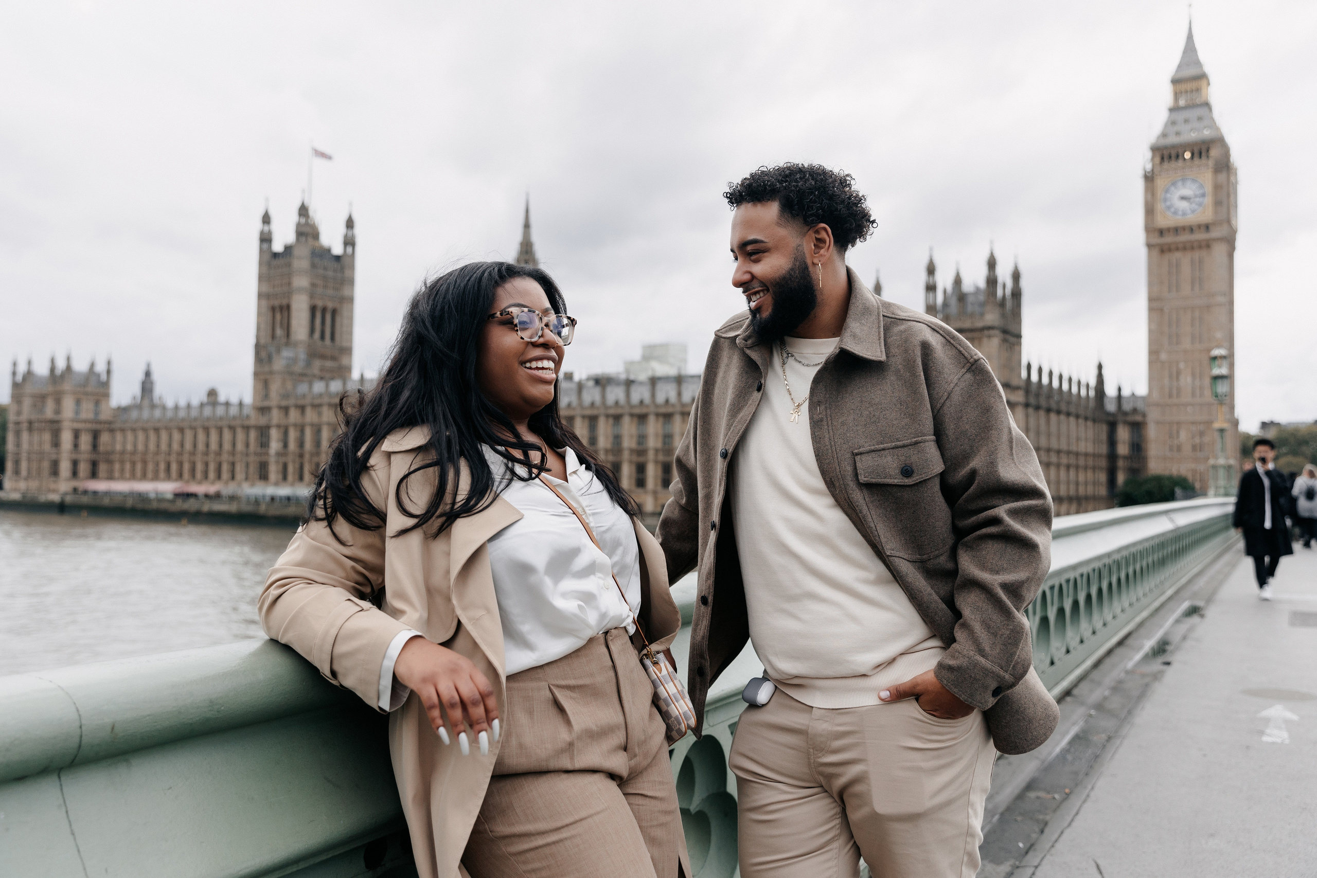 Westminster couple photoshoot. LondonPhotoStory — Vacation Photographer in London
