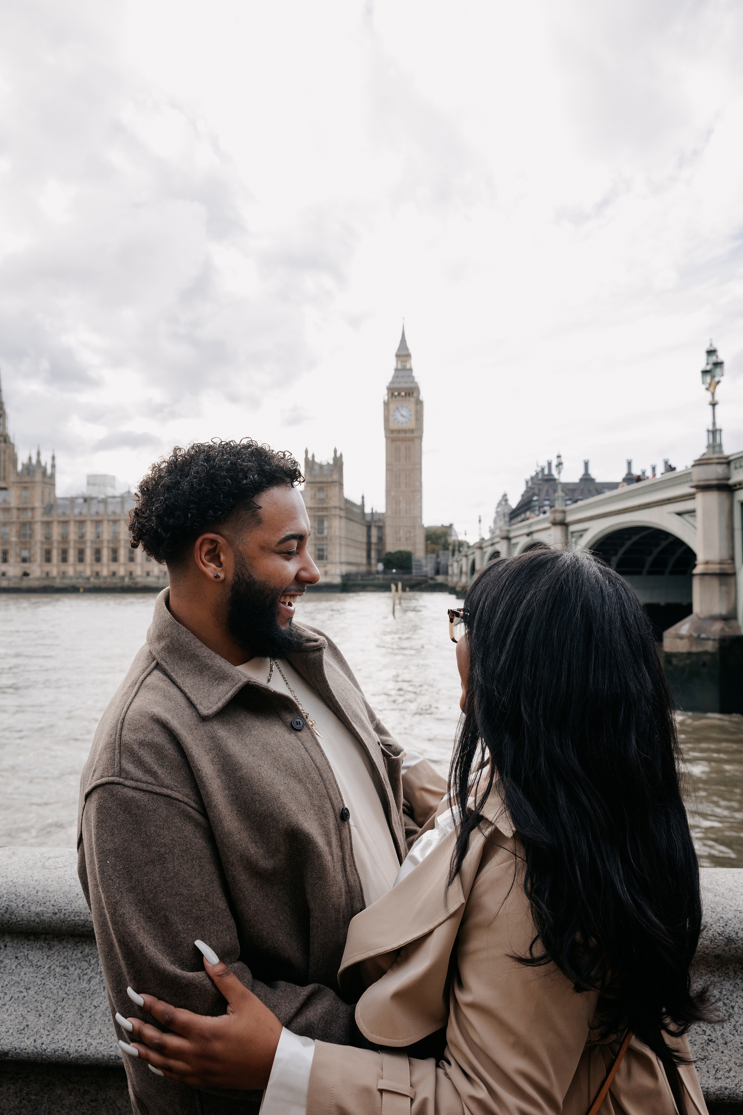 Westminster couple photoshoot. LondonPhotoStory — Vacation Photographer in London