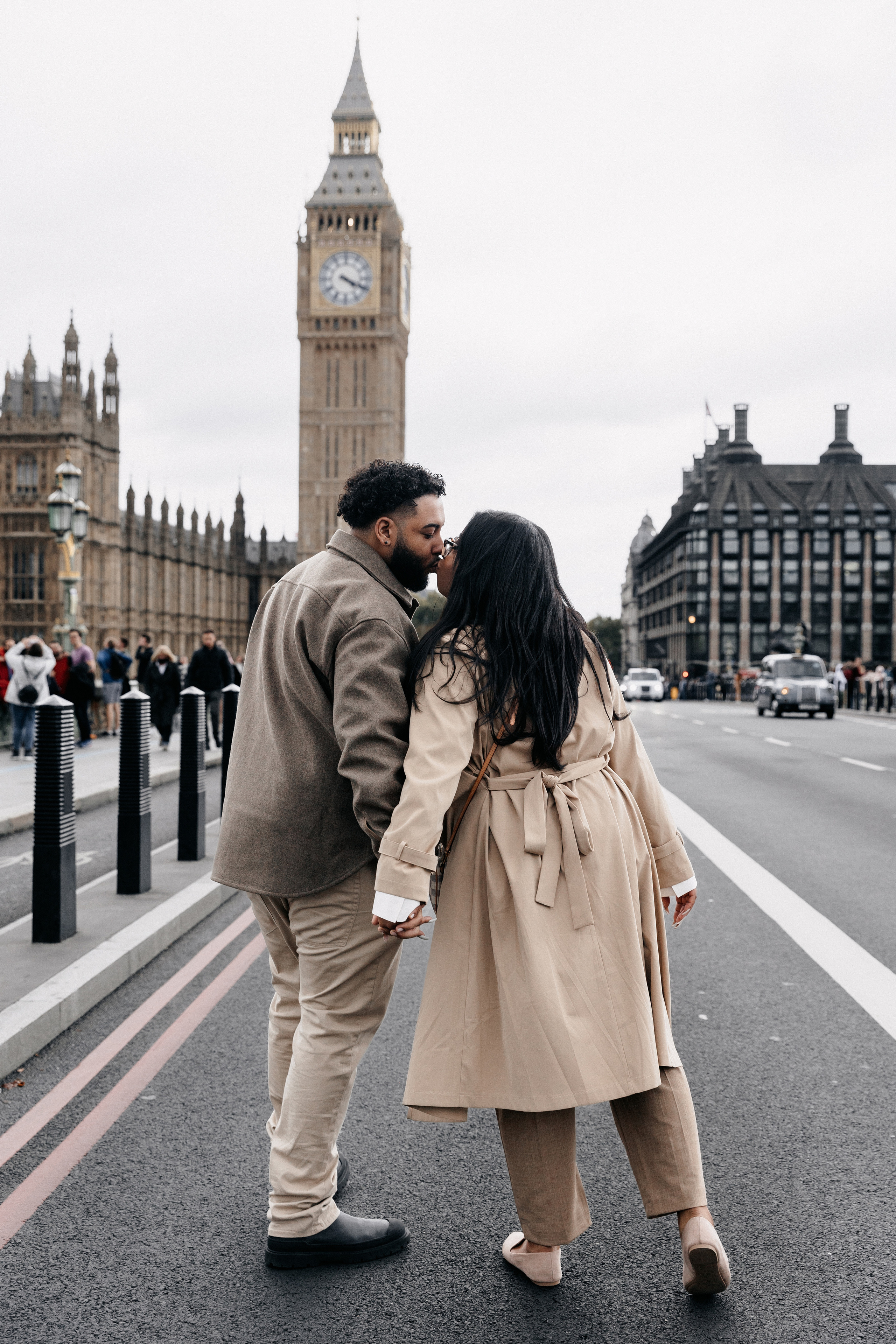 Westminster couple photoshoot. LondonPhotoStory — Vacation Photographer in London