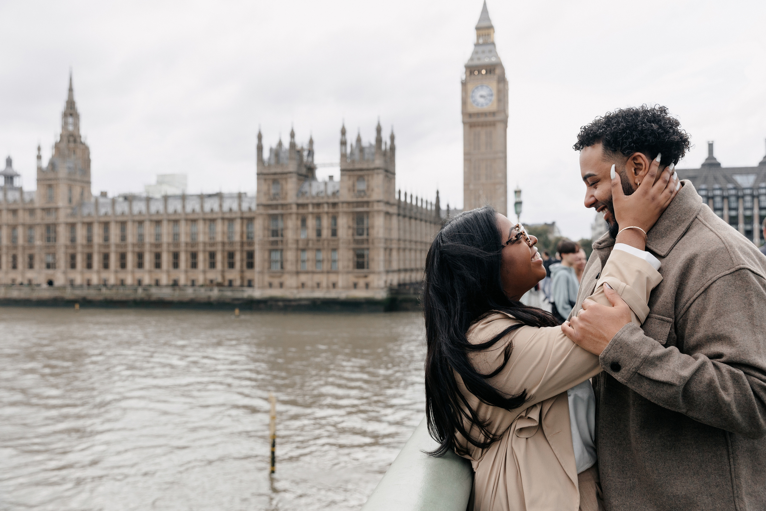 Westminster couple photoshoot. LondonPhotoStory — Vacation Photographer in London