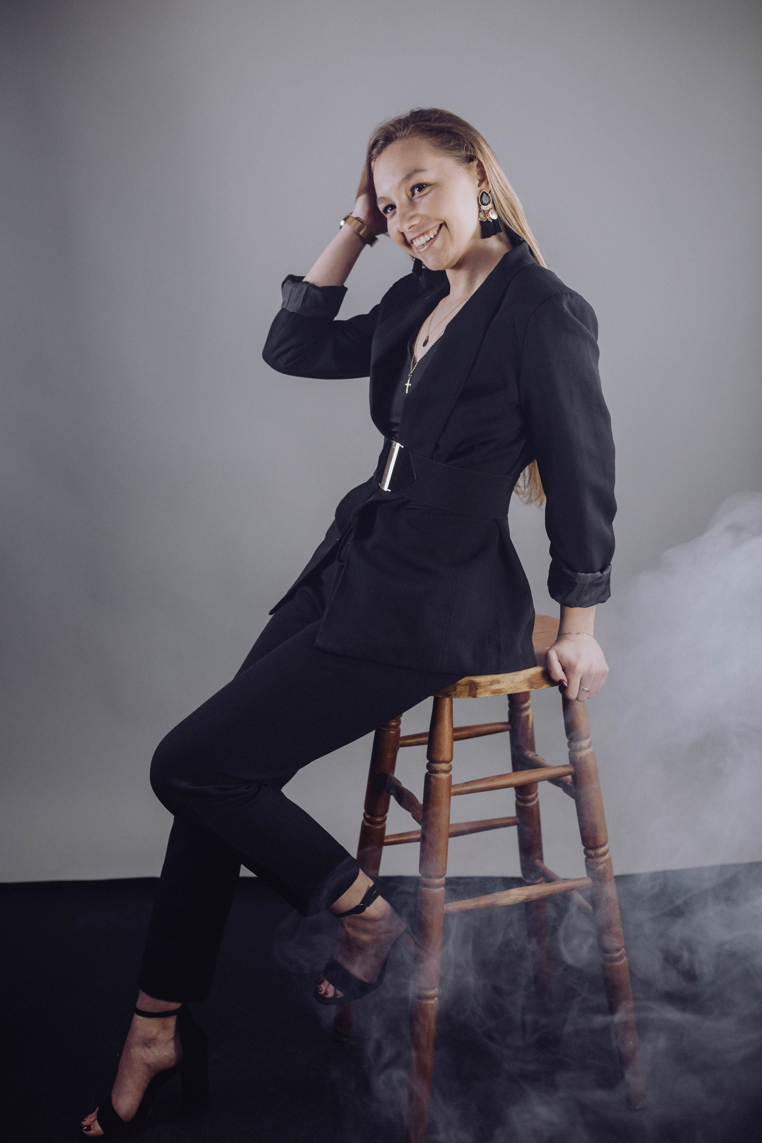 Honorine. Wedding & couple photographer from Romania Rut Vetan