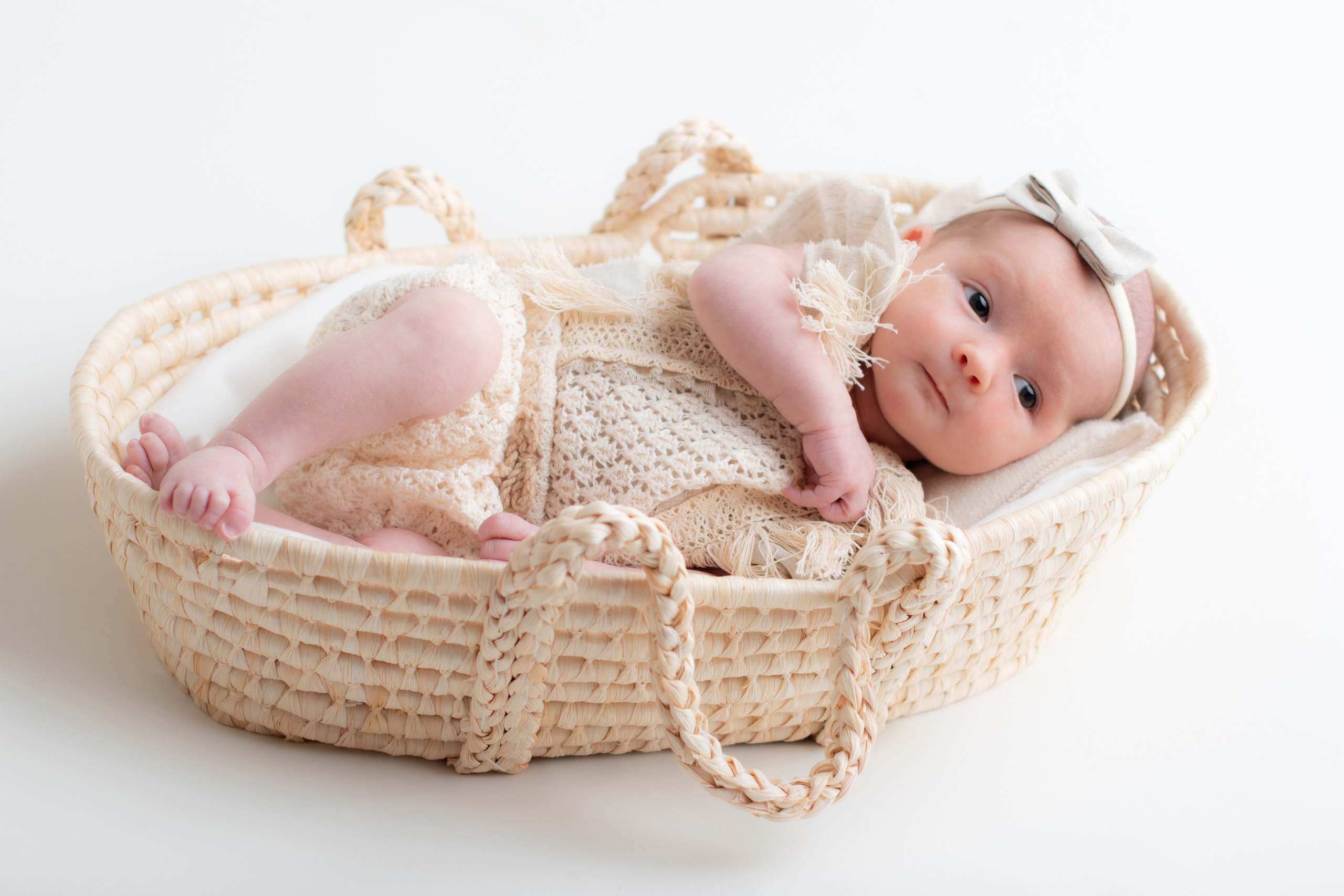 Nouveau-né. Photographe grossesse et nouveau-né a La Ciotat