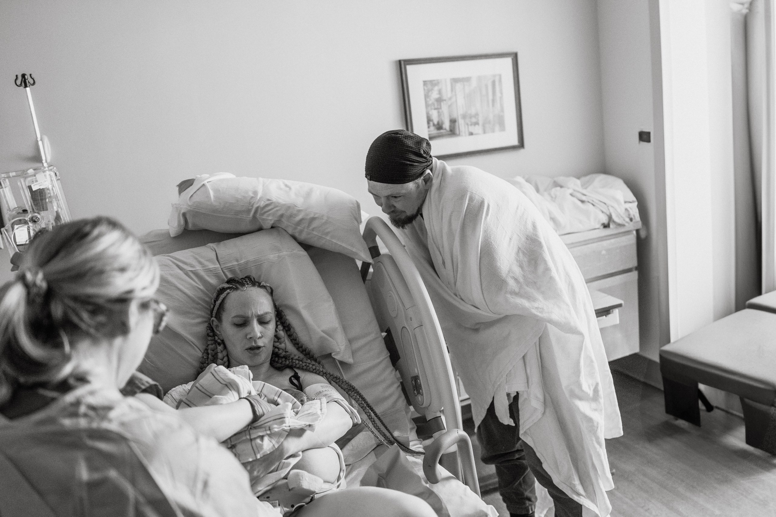 Hospital Birth Photography. Alisa Tant — Family and newborn photographer Bucks County, Montgomery county, Philadelphia, NJ