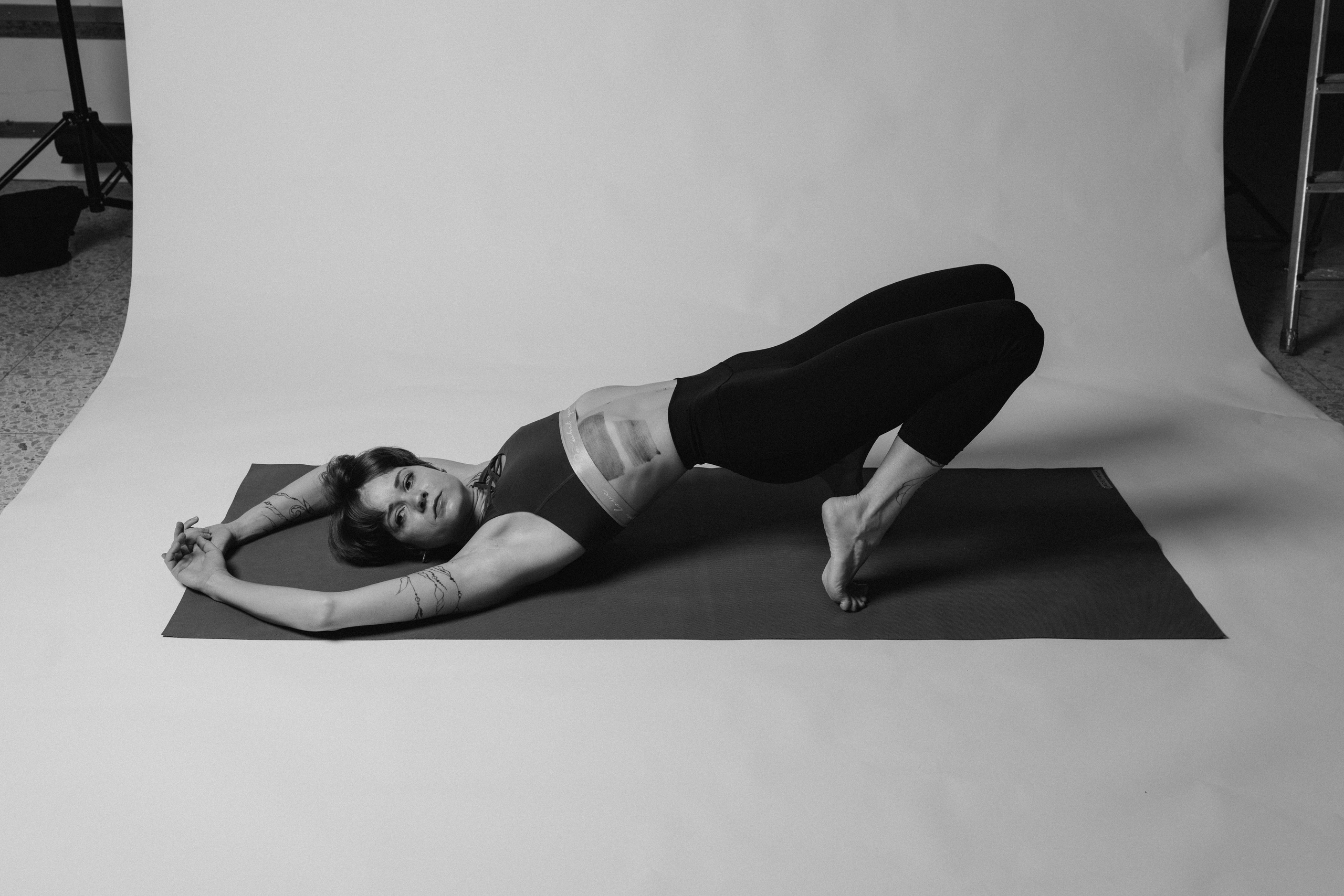 Yoga with Lada — jagua bodyart. Fotografie und Henna Kunst in Köln — Sylvette Loda