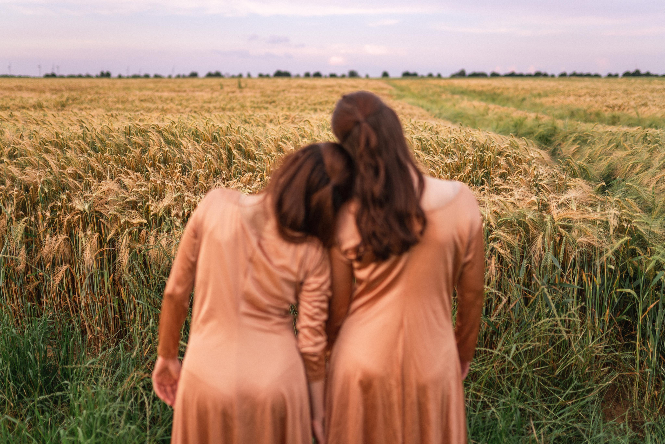 Sunset with Ballett Releve. Fotografie und Henna Kunst in Köln — Sylvette Loda