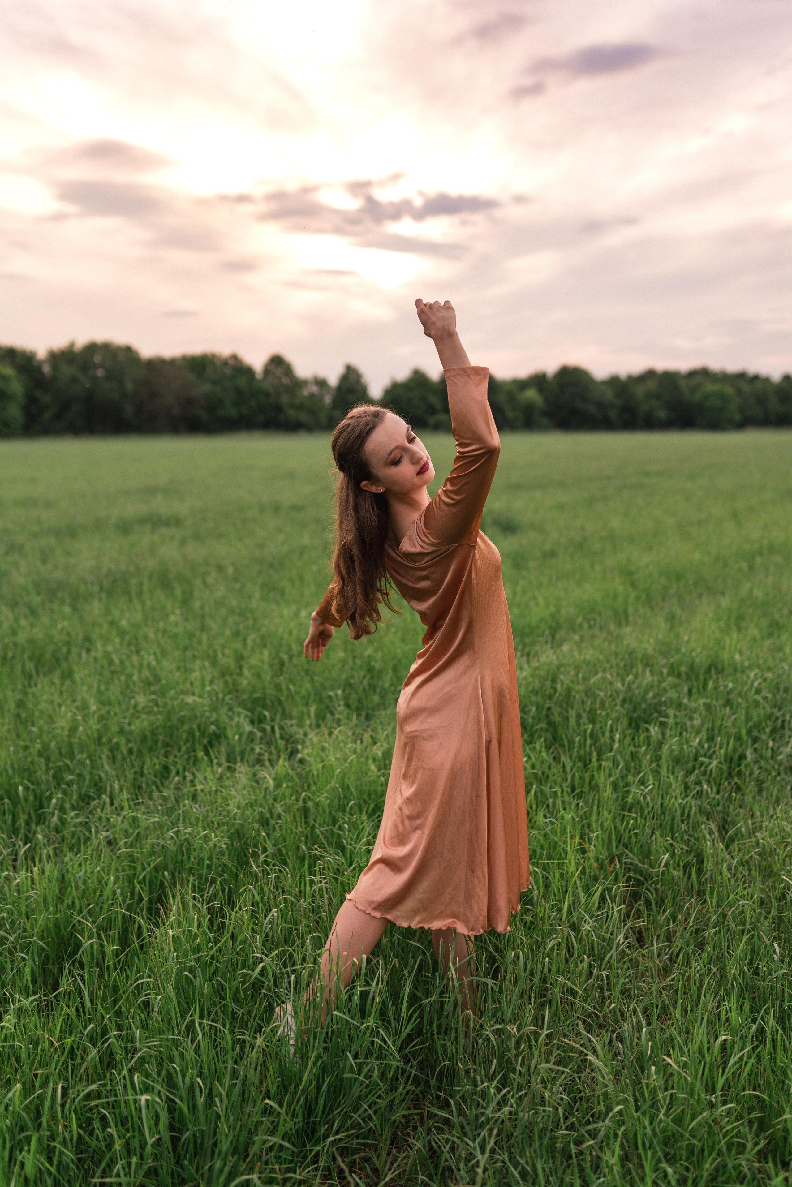 Sunset with Ballett Releve. Fotografie und Henna Kunst in Köln — Sylvette Loda