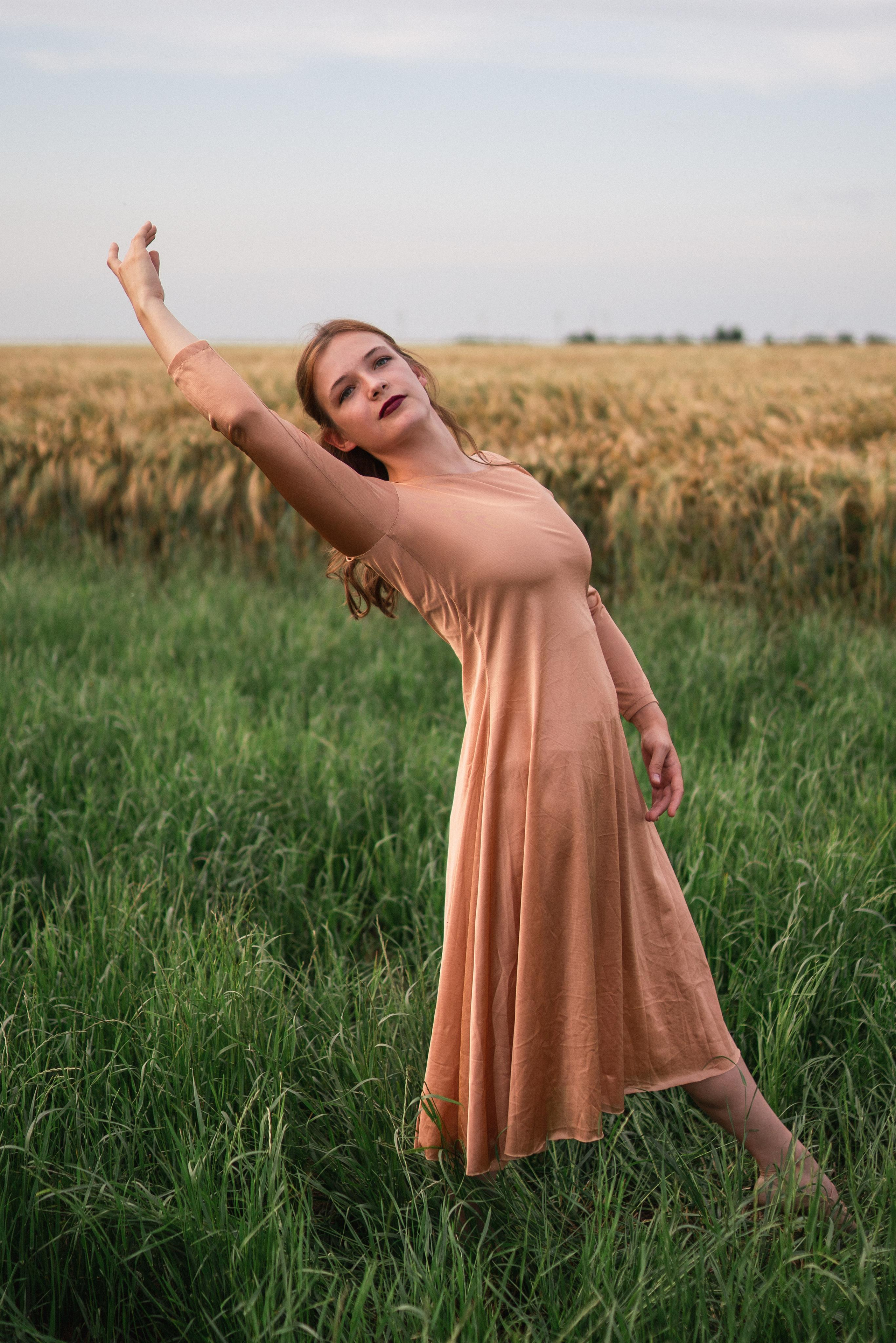 Sunset with Ballett Releve. Fotografie und Henna Kunst in Köln — Sylvette Loda