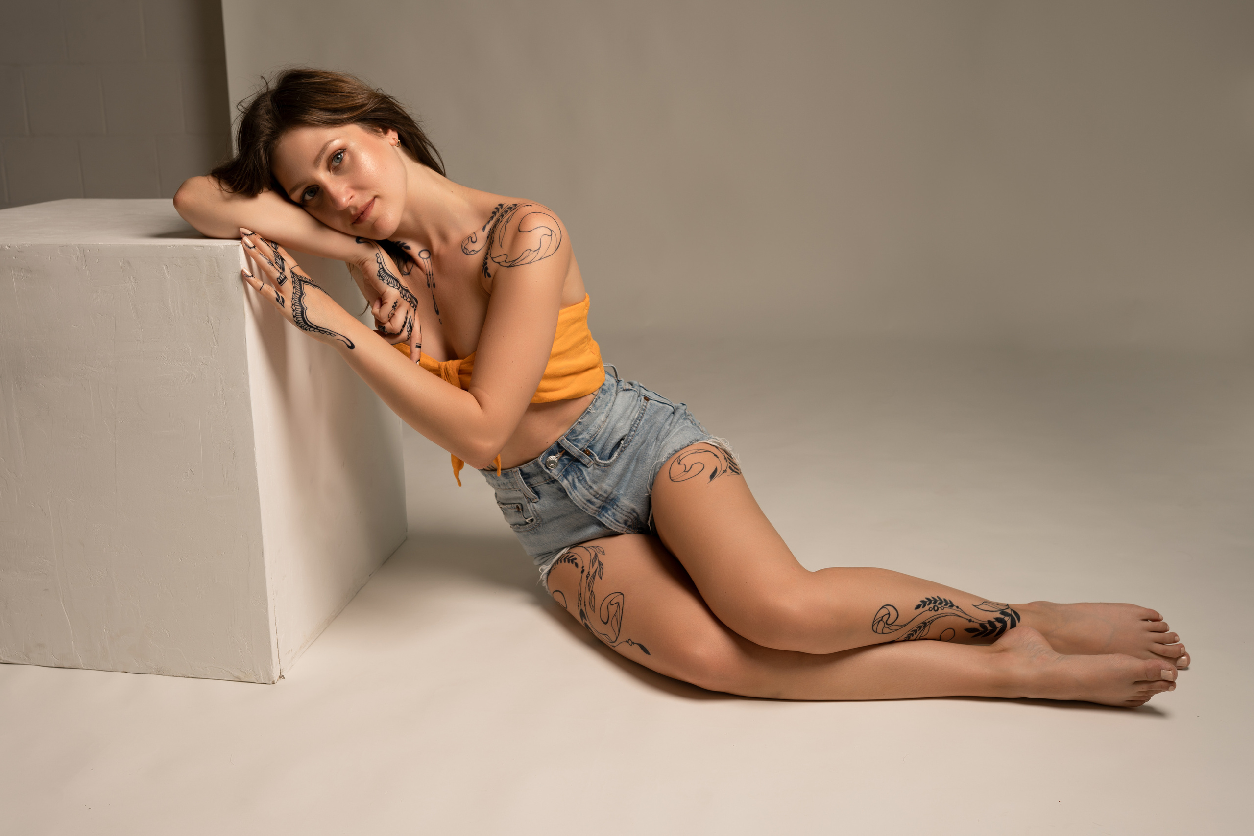 Evelyn & Safi — jagua and henna bodyart. Photography and bodyart in Cologne — Sylvette Loda