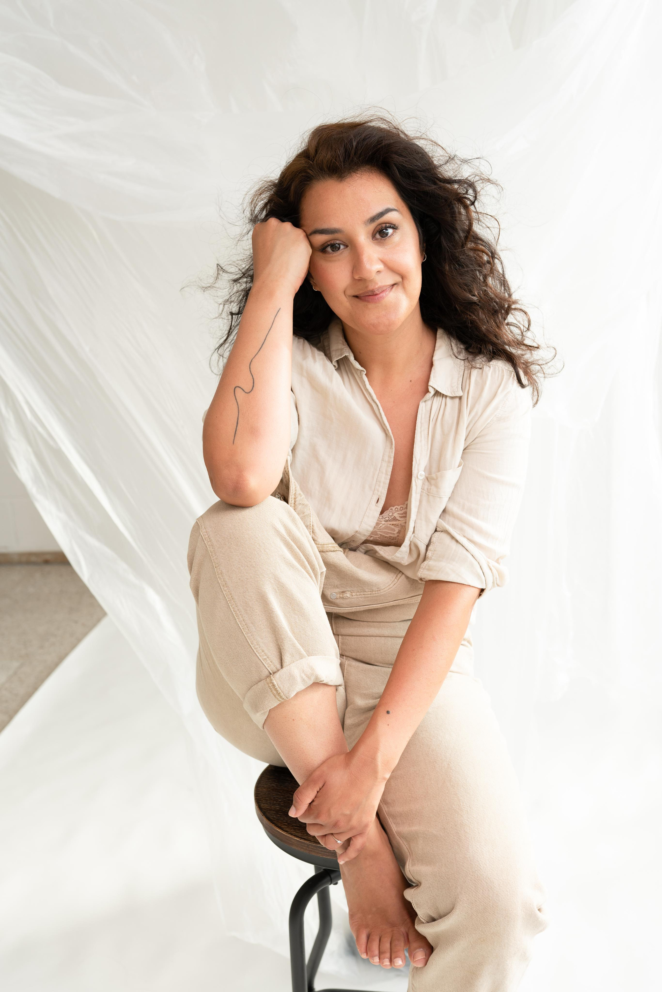 The artist Bahareh. Fotografie und Henna Kunst in Köln — Sylvette Loda