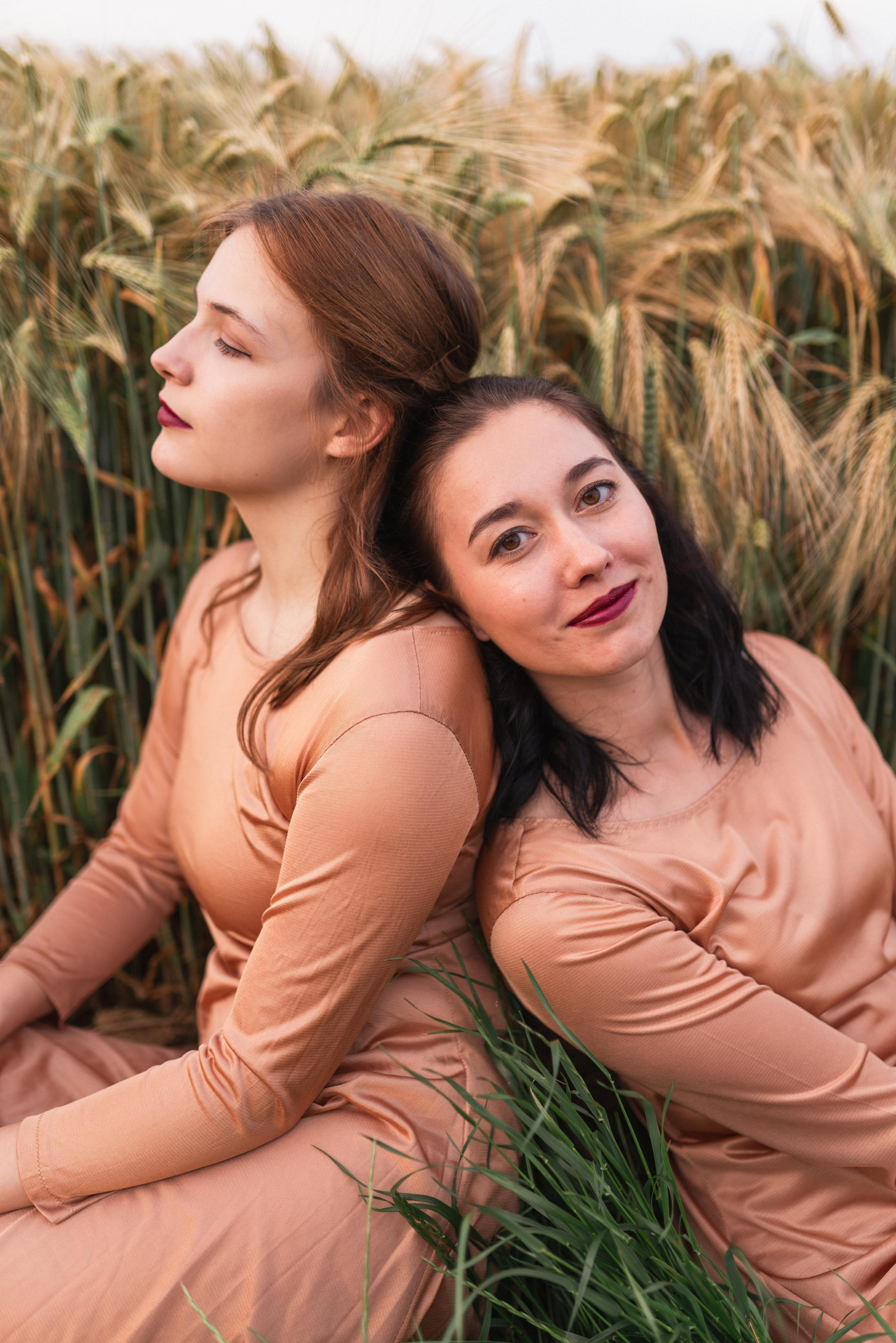 Sunset with Ballett Releve. Fotografie und Henna Kunst in Köln — Sylvette Loda