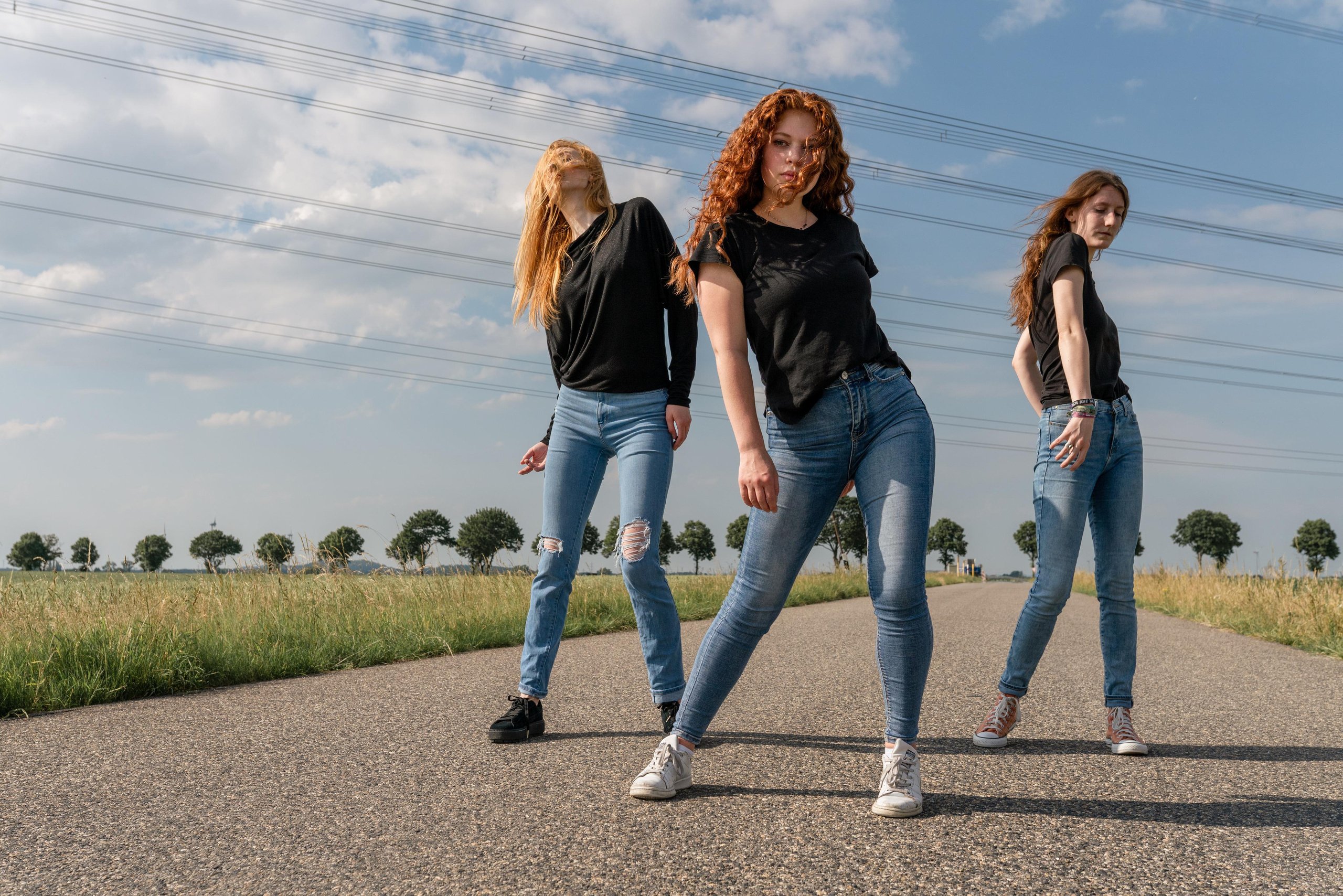 Ballett Releve — Toxic. Photography and bodyart in Cologne — Sylvette Loda