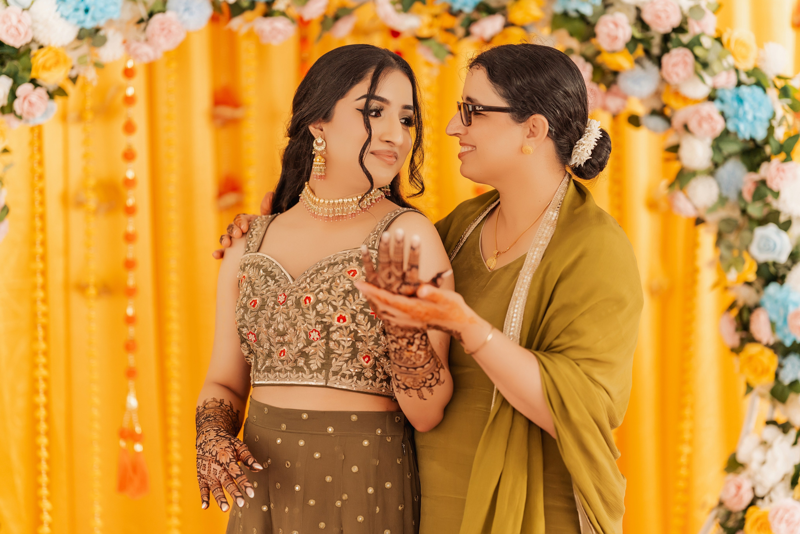 Gurchain & Tegvir. Wedding Photographer & Cinematographer studios