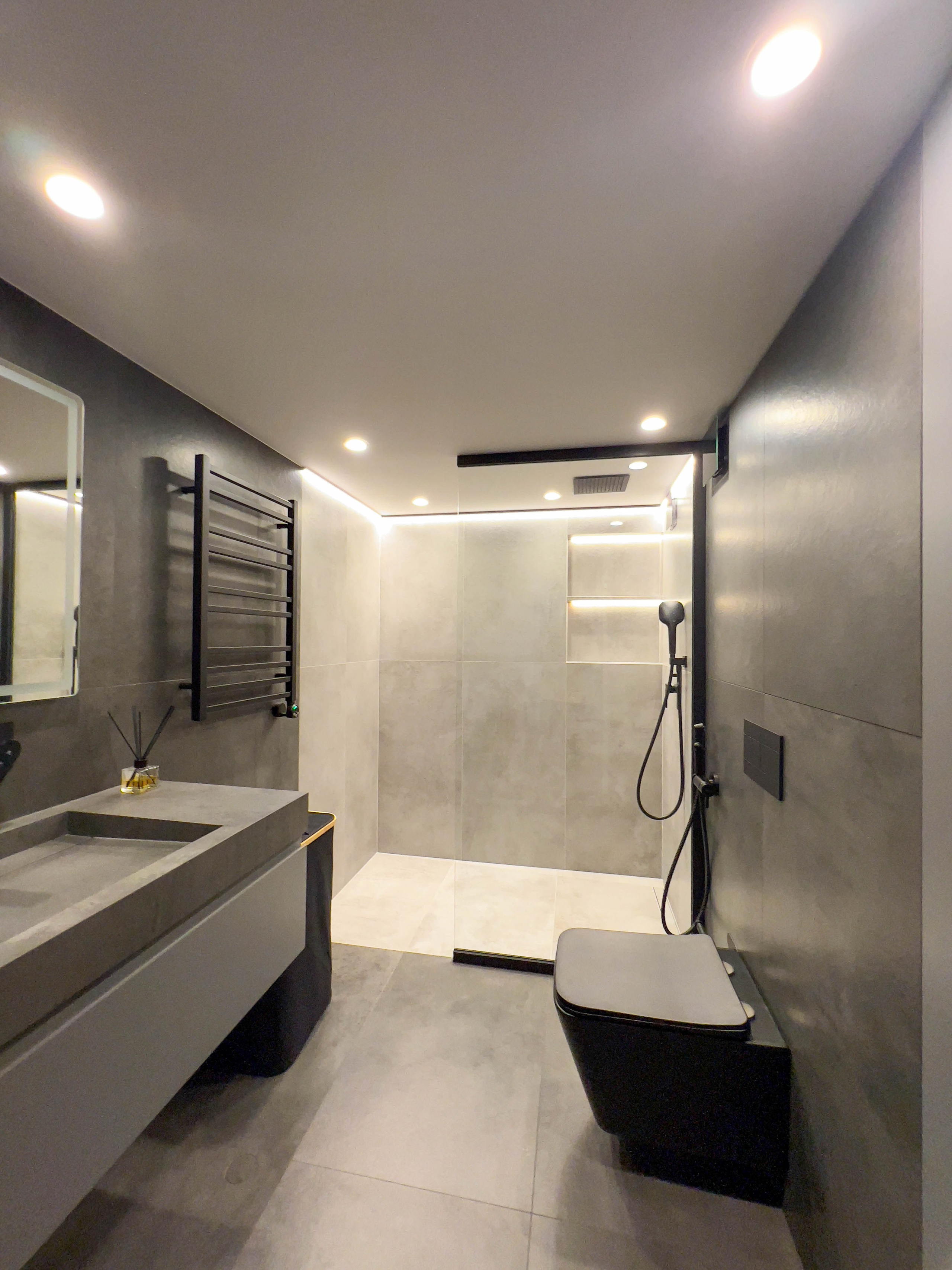 The apartment is on two levels. Fotograf Dmitrii Donets